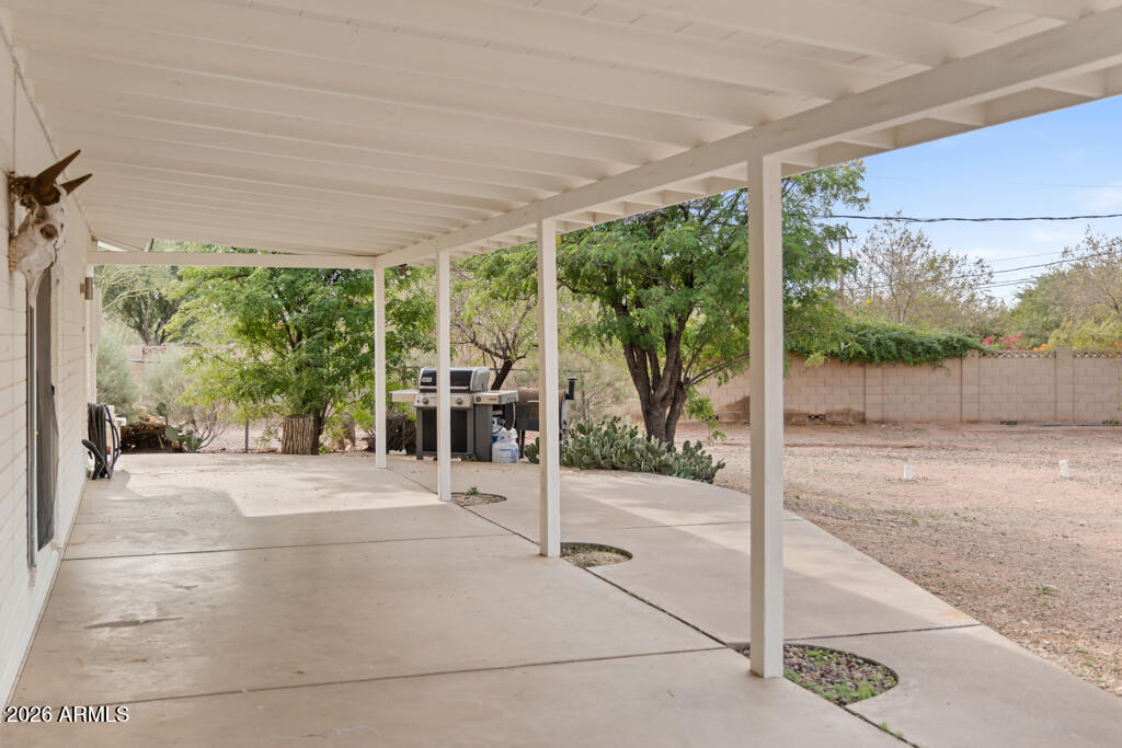 2336 N 57th Place