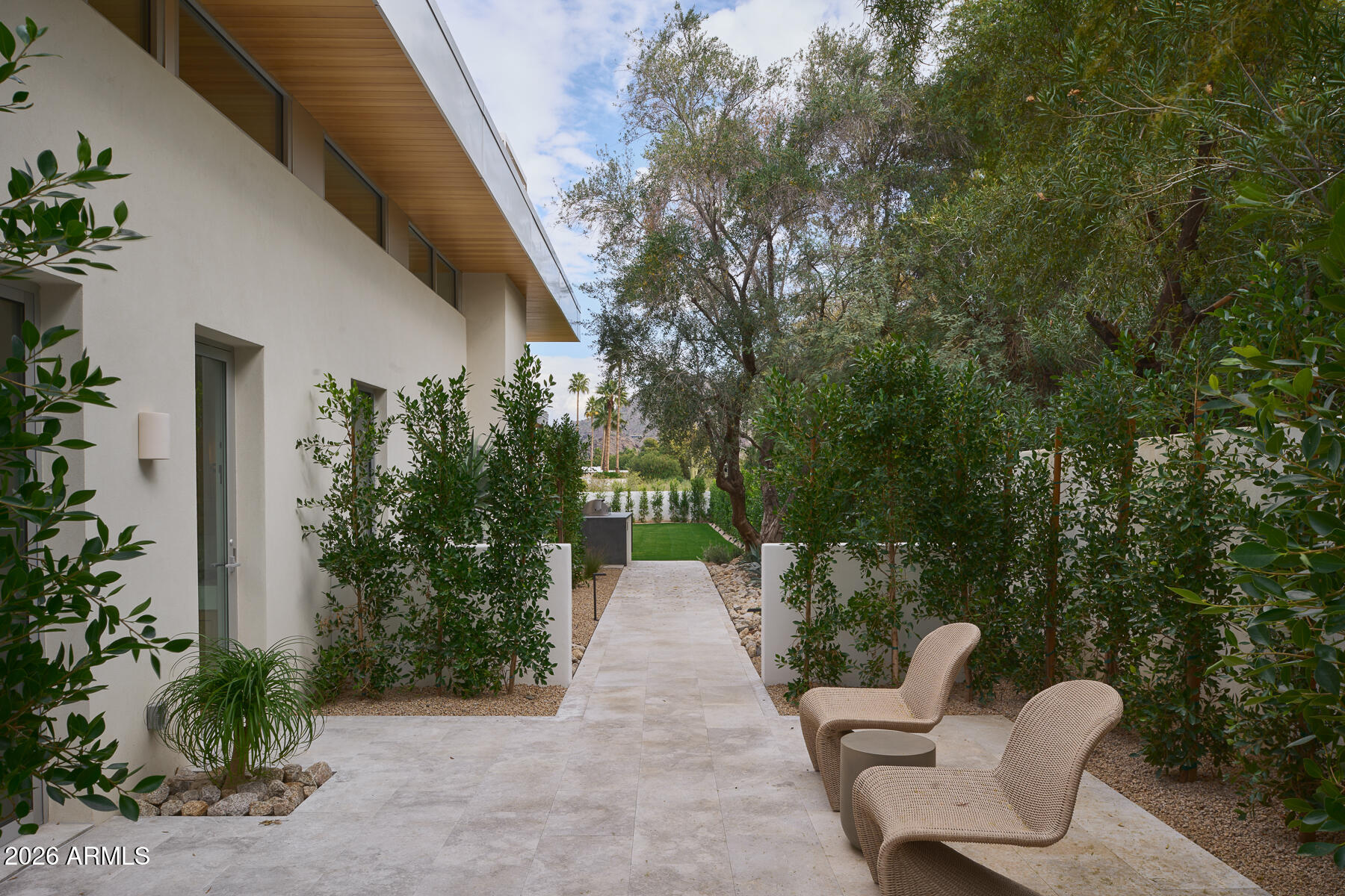 7201 N 47TH Street