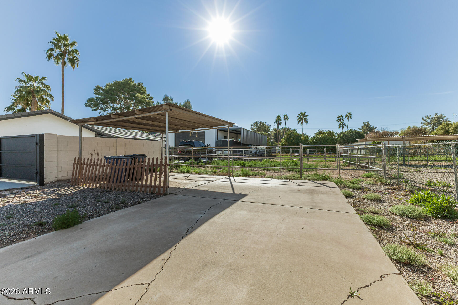 707 E REDFIELD Road E