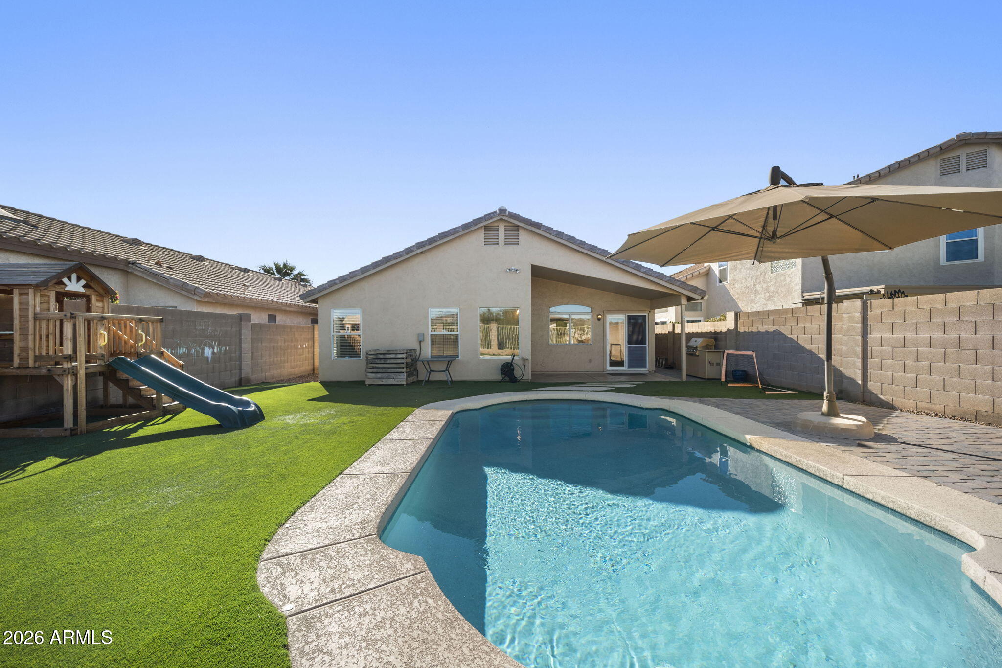 2040 E ANGELA Drive