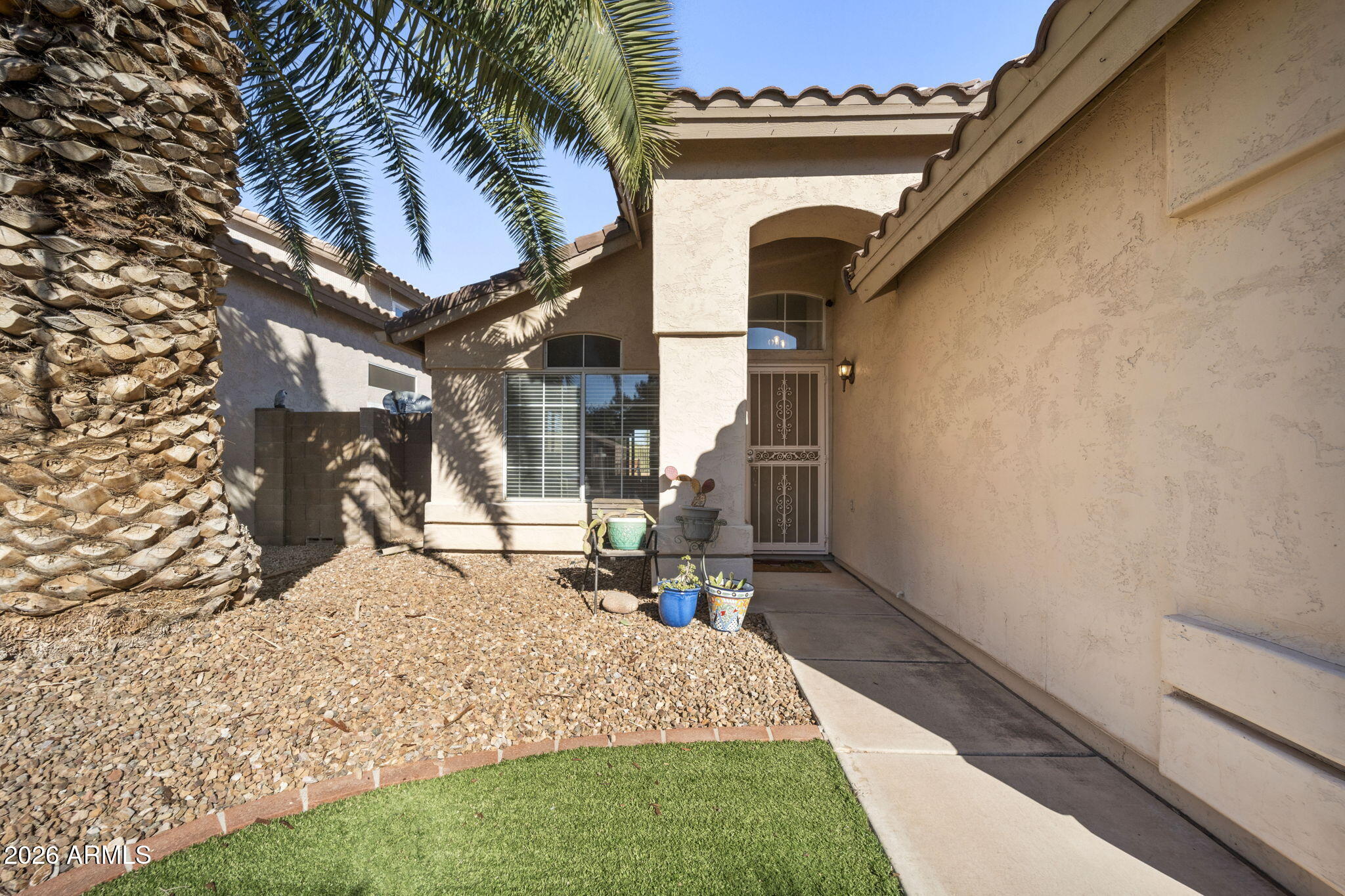 2040 E ANGELA Drive