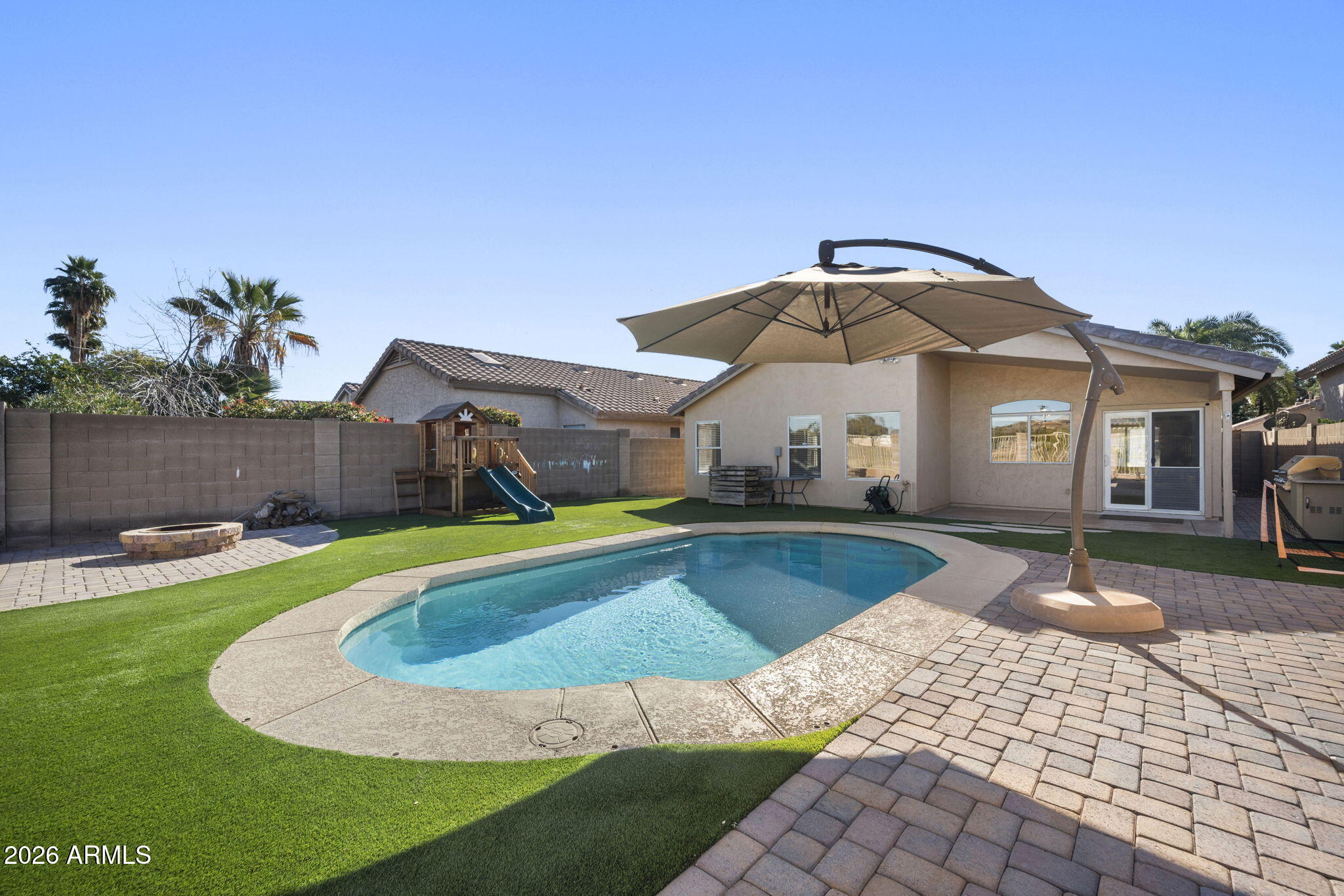 2040 E ANGELA Drive