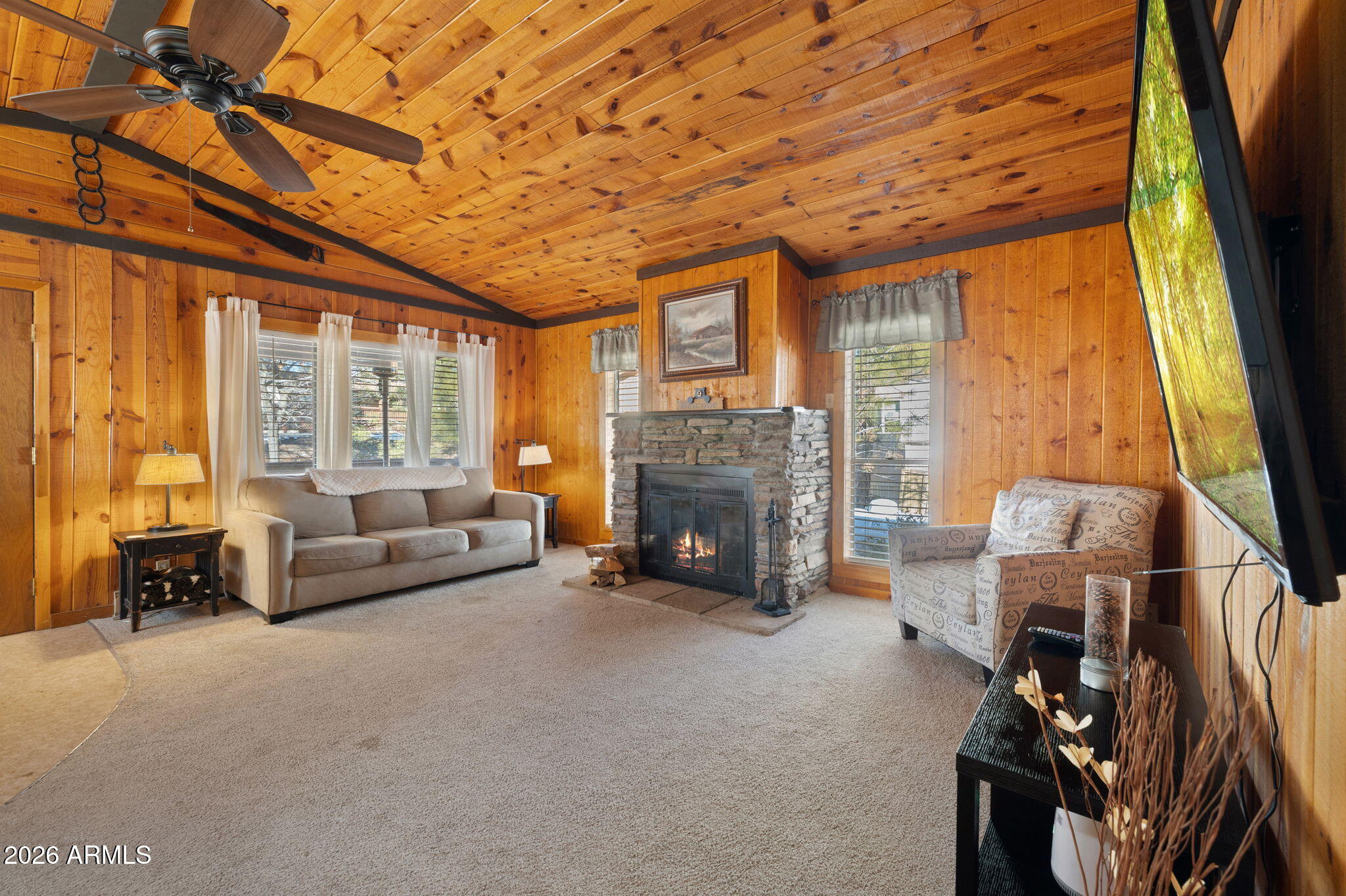 735 E CEDAR WOOD Drive