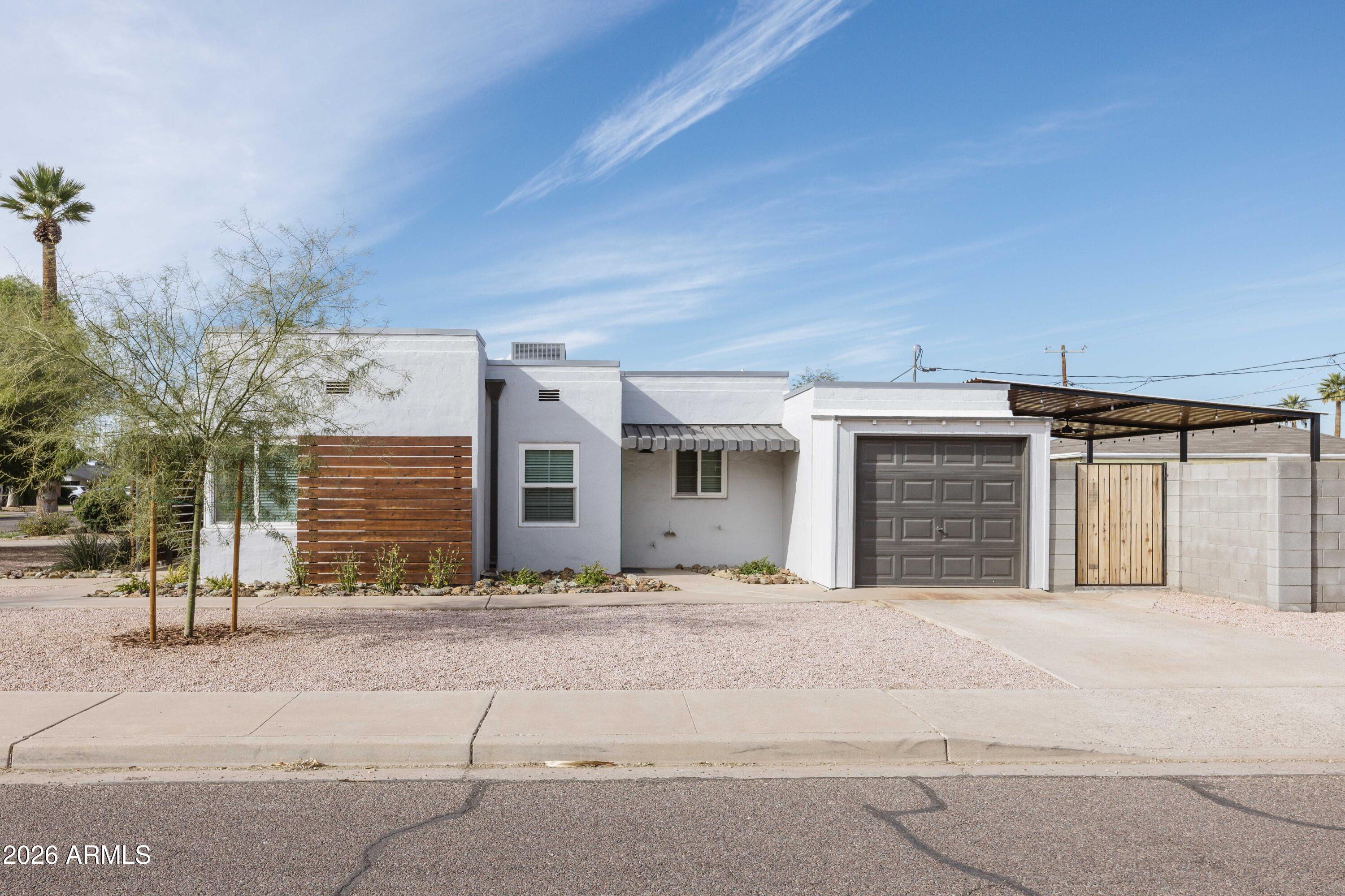 1346 E PALM Lane
