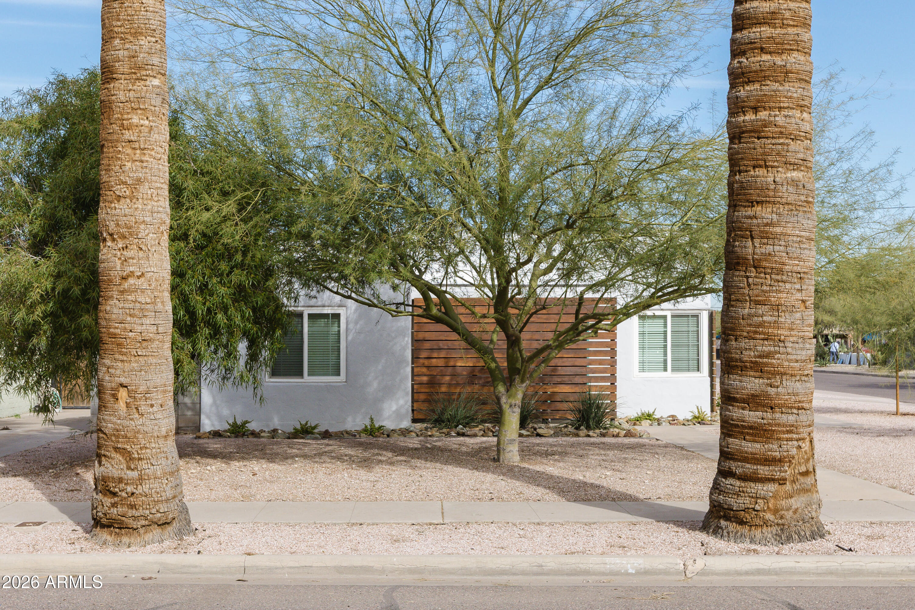 1346 E PALM Lane