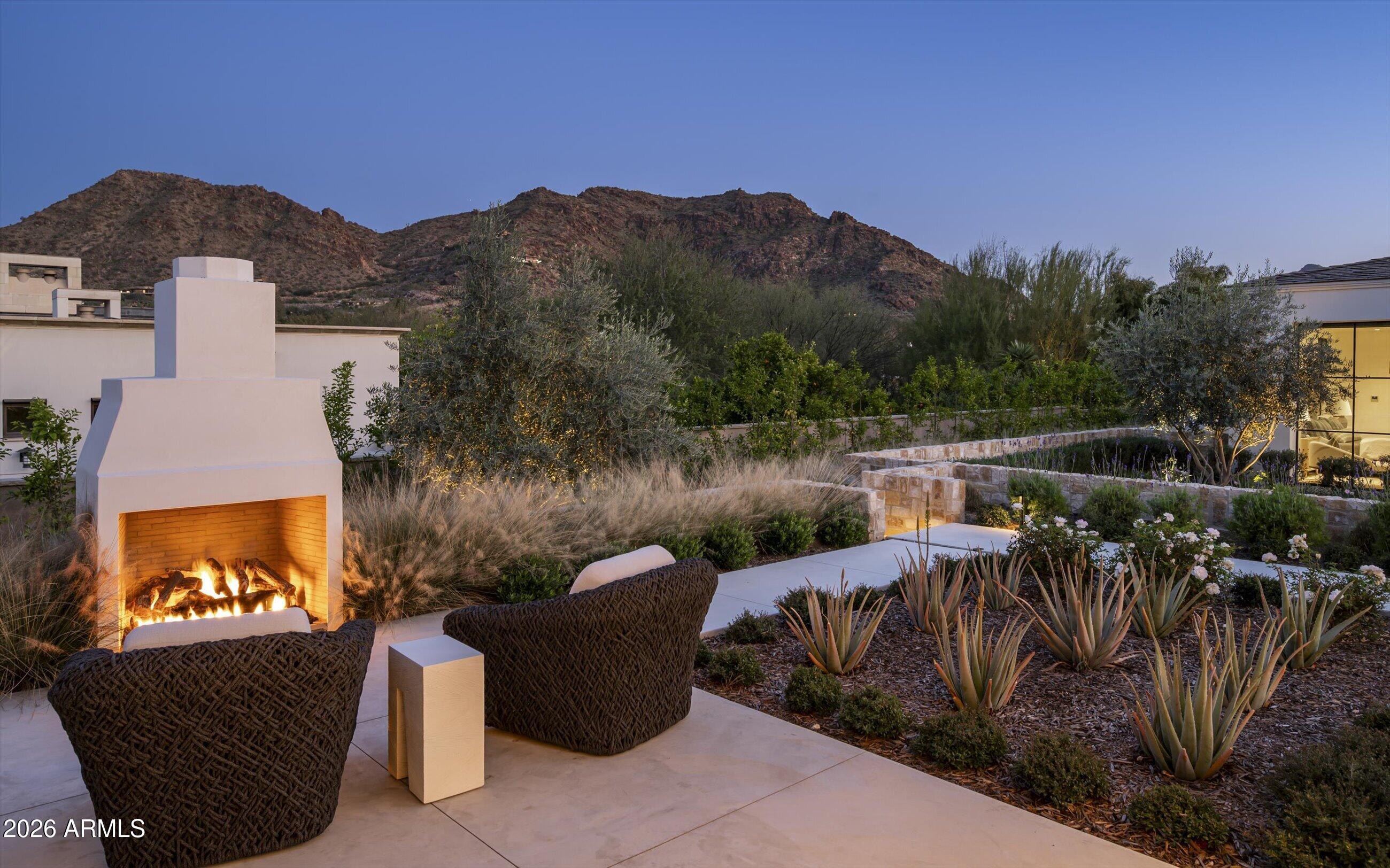 5029 E DESERT PARK Lane