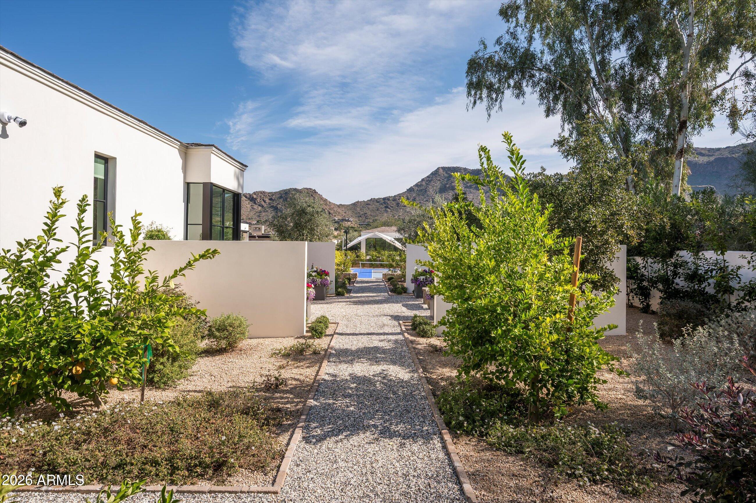 5029 E DESERT PARK Lane