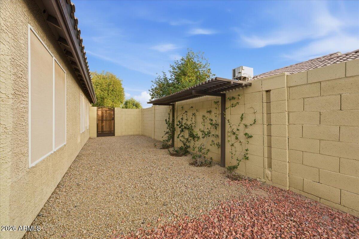 7106 N 41ST Lane