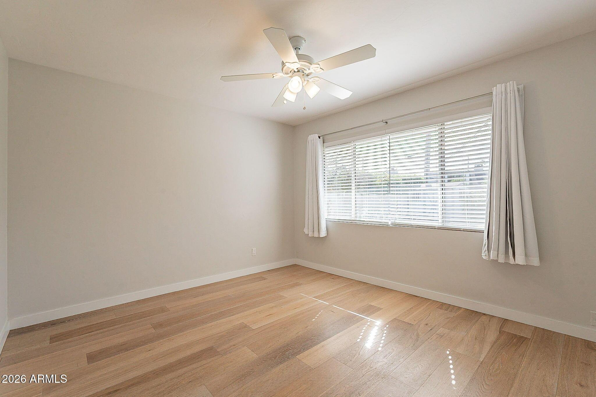5715 E Calle Del Paisano