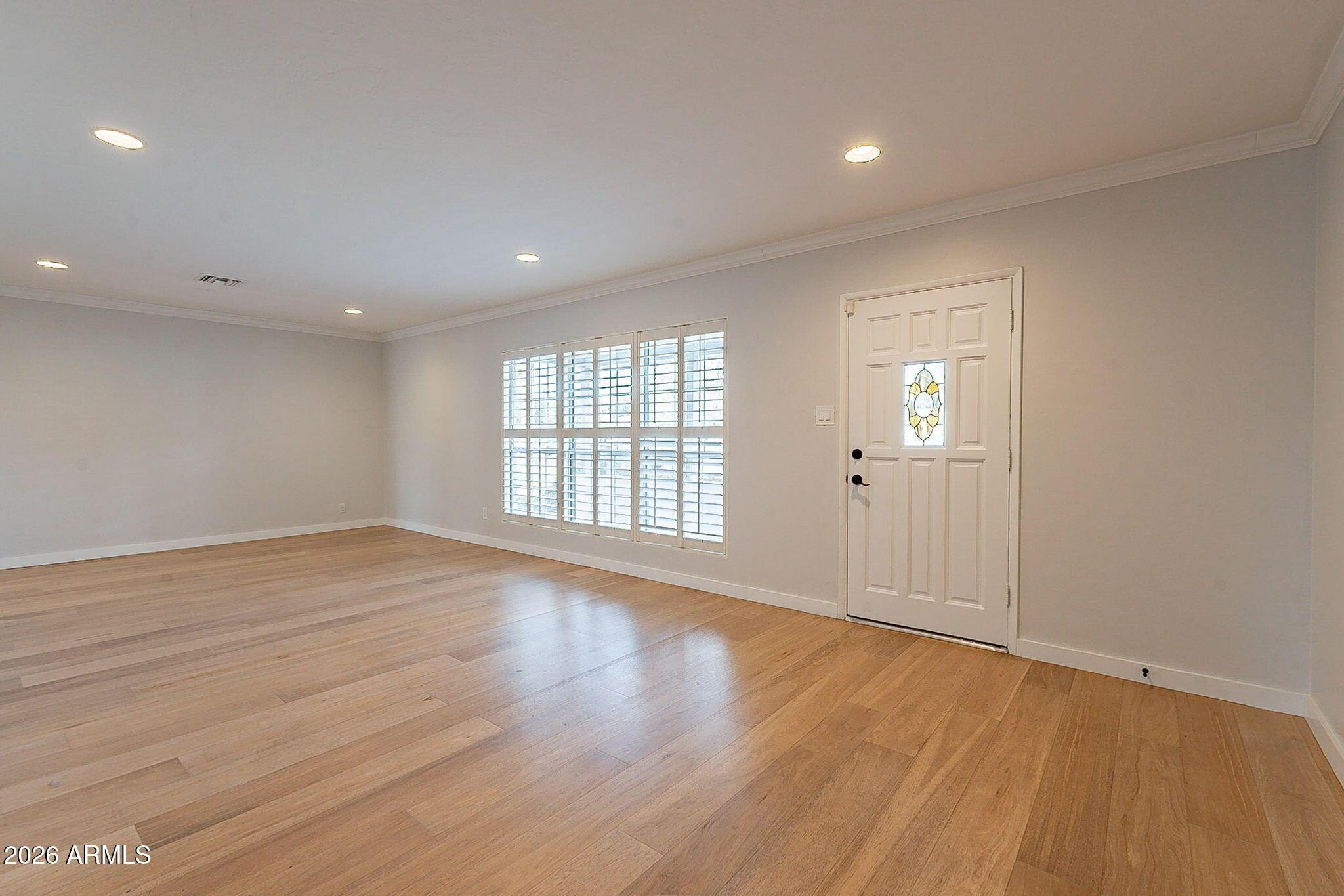 5715 E Calle Del Paisano