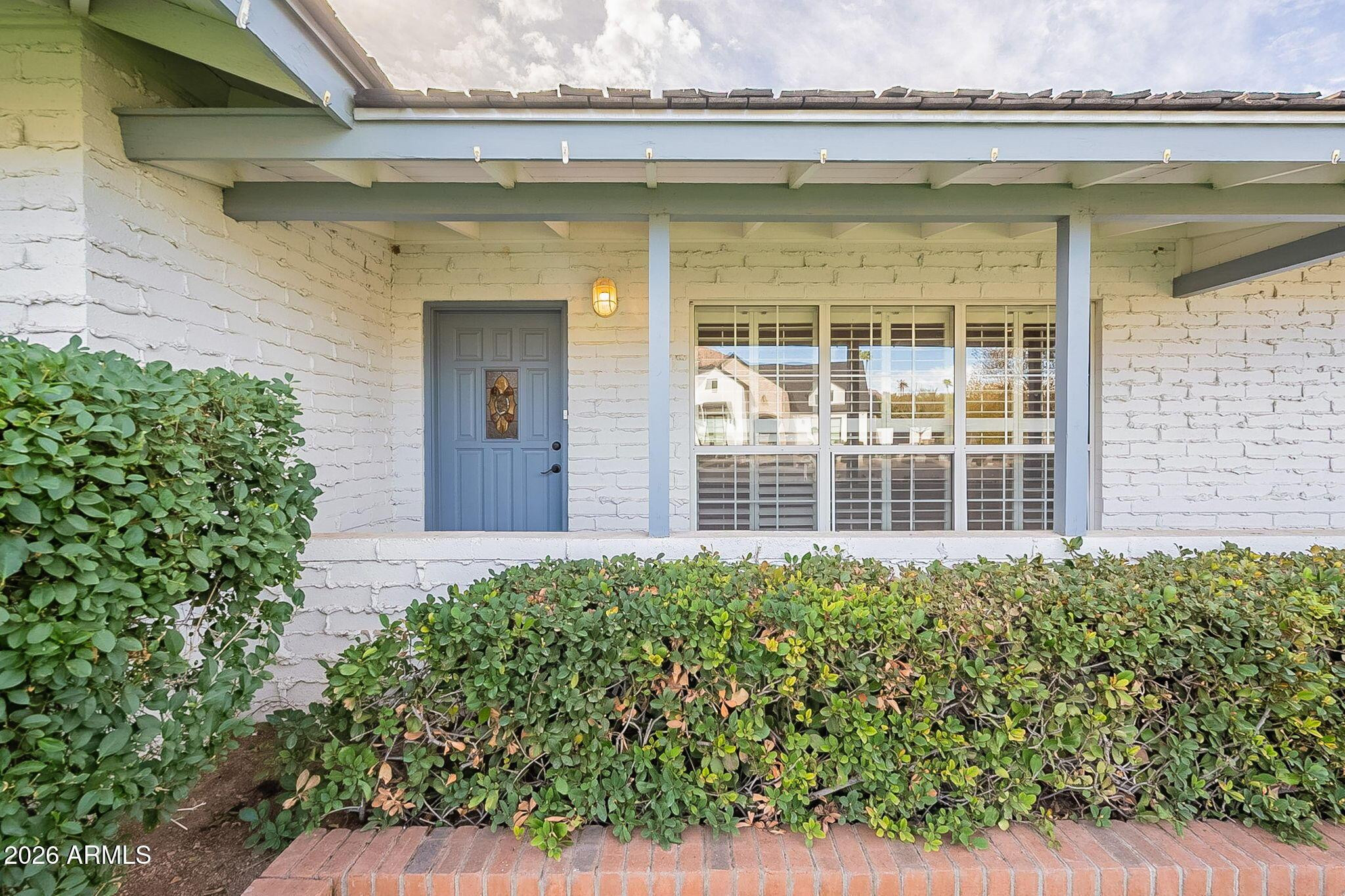 5715 E Calle Del Paisano
