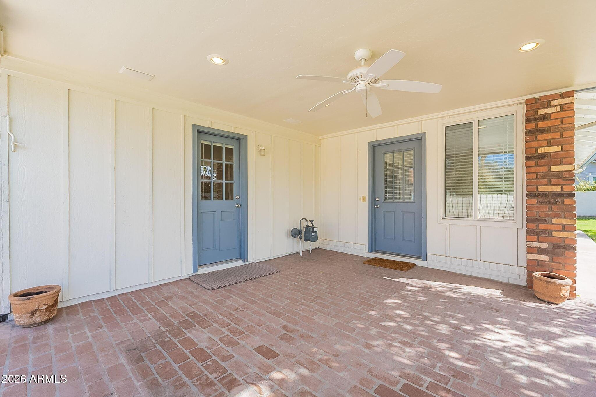 5715 E Calle Del Paisano