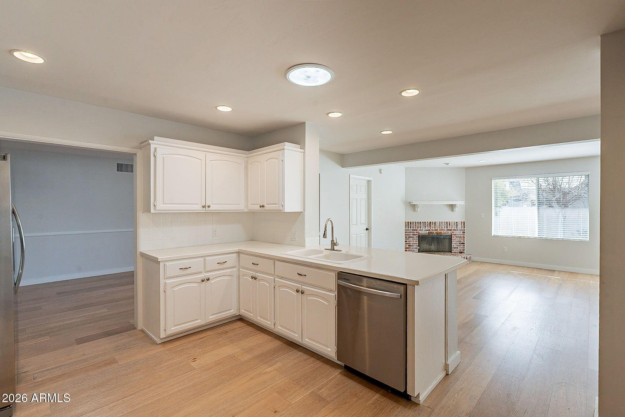 5715 E Calle Del Paisano