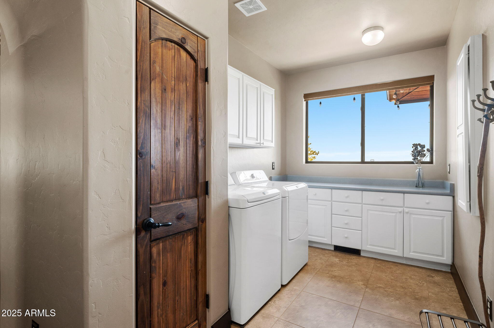 2700 W BUTTERFLY Ridge