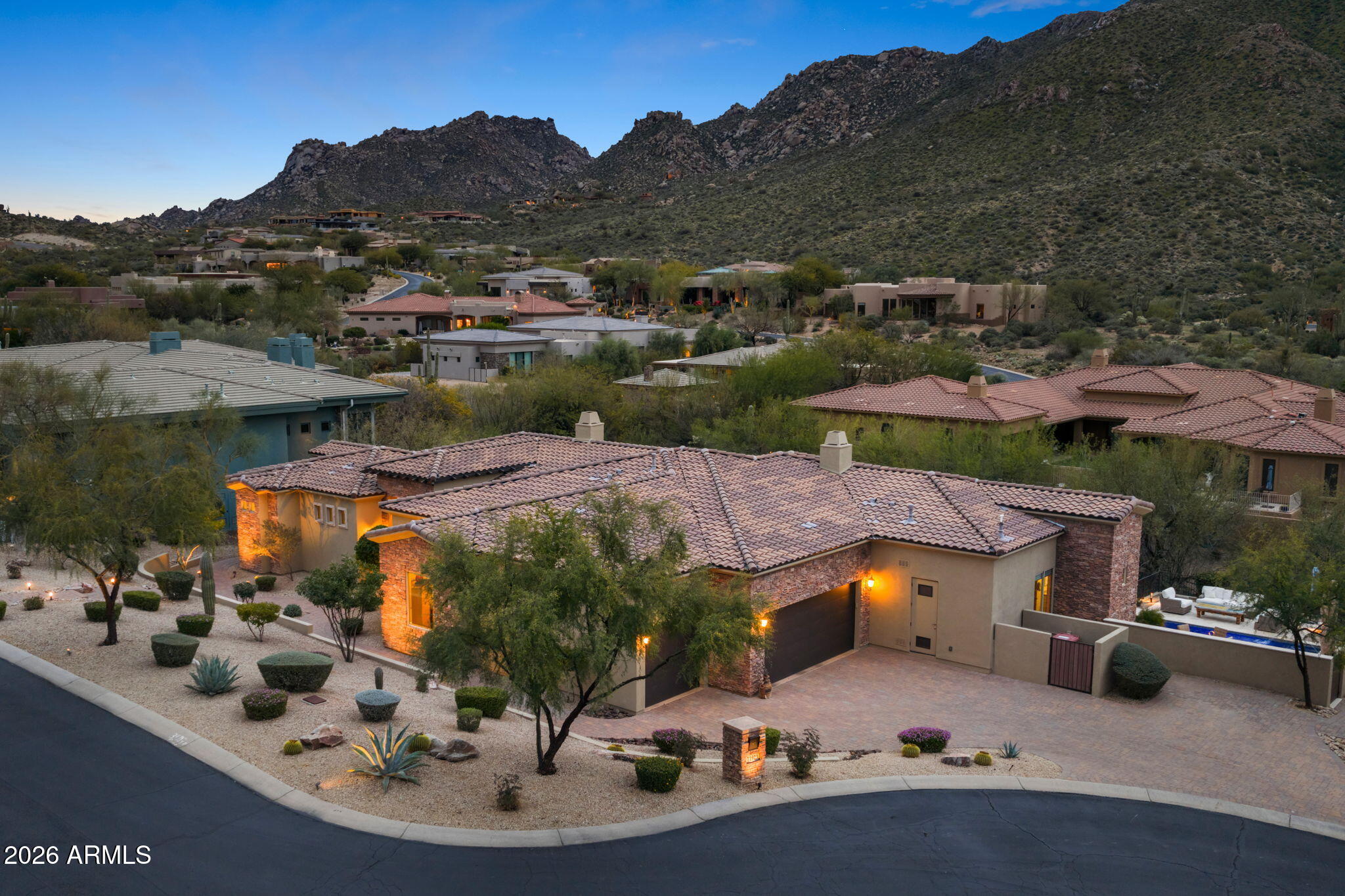 11923 E CASITAS DEL RIO Drive