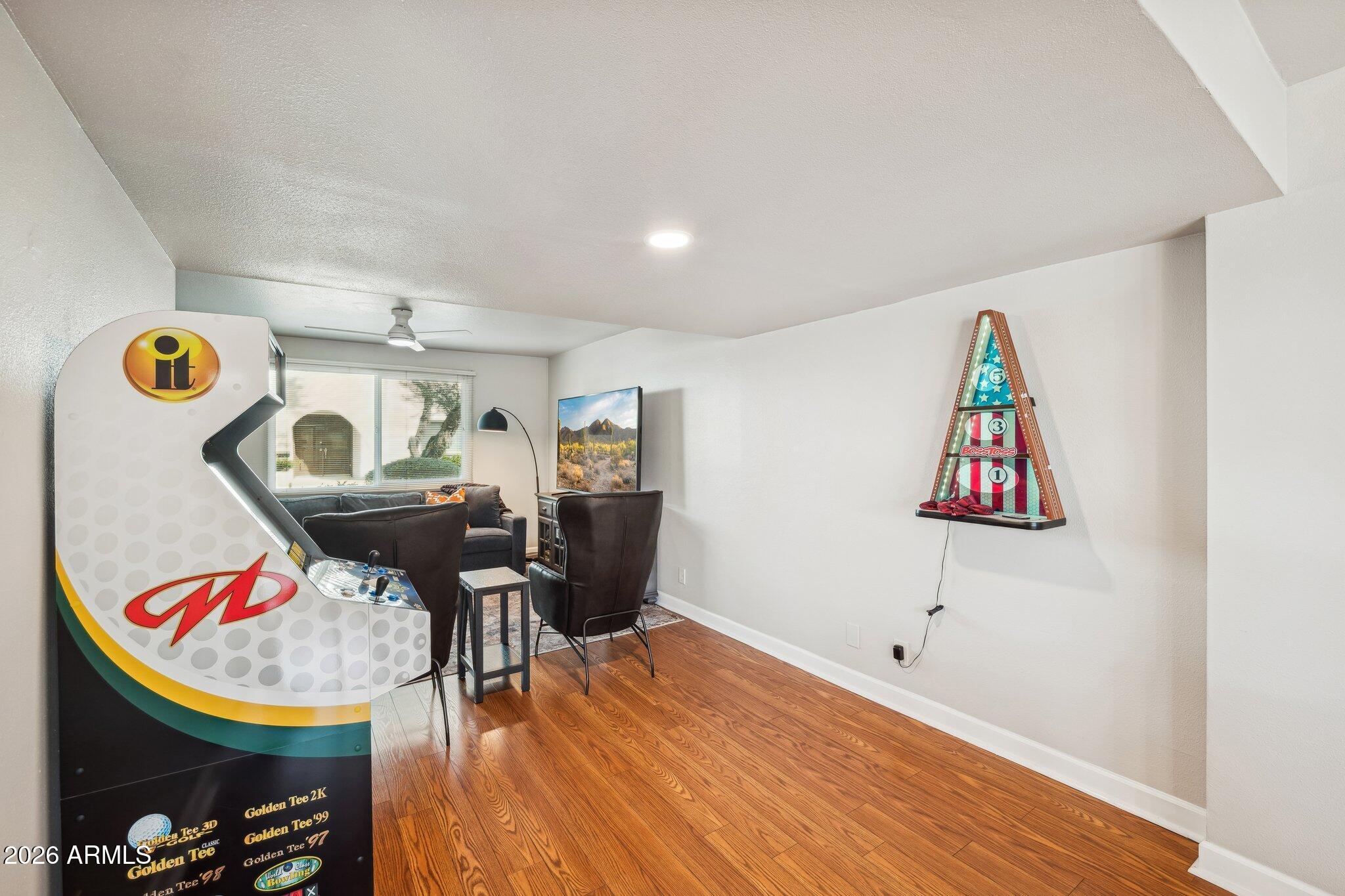 4209 N MILLER Road
