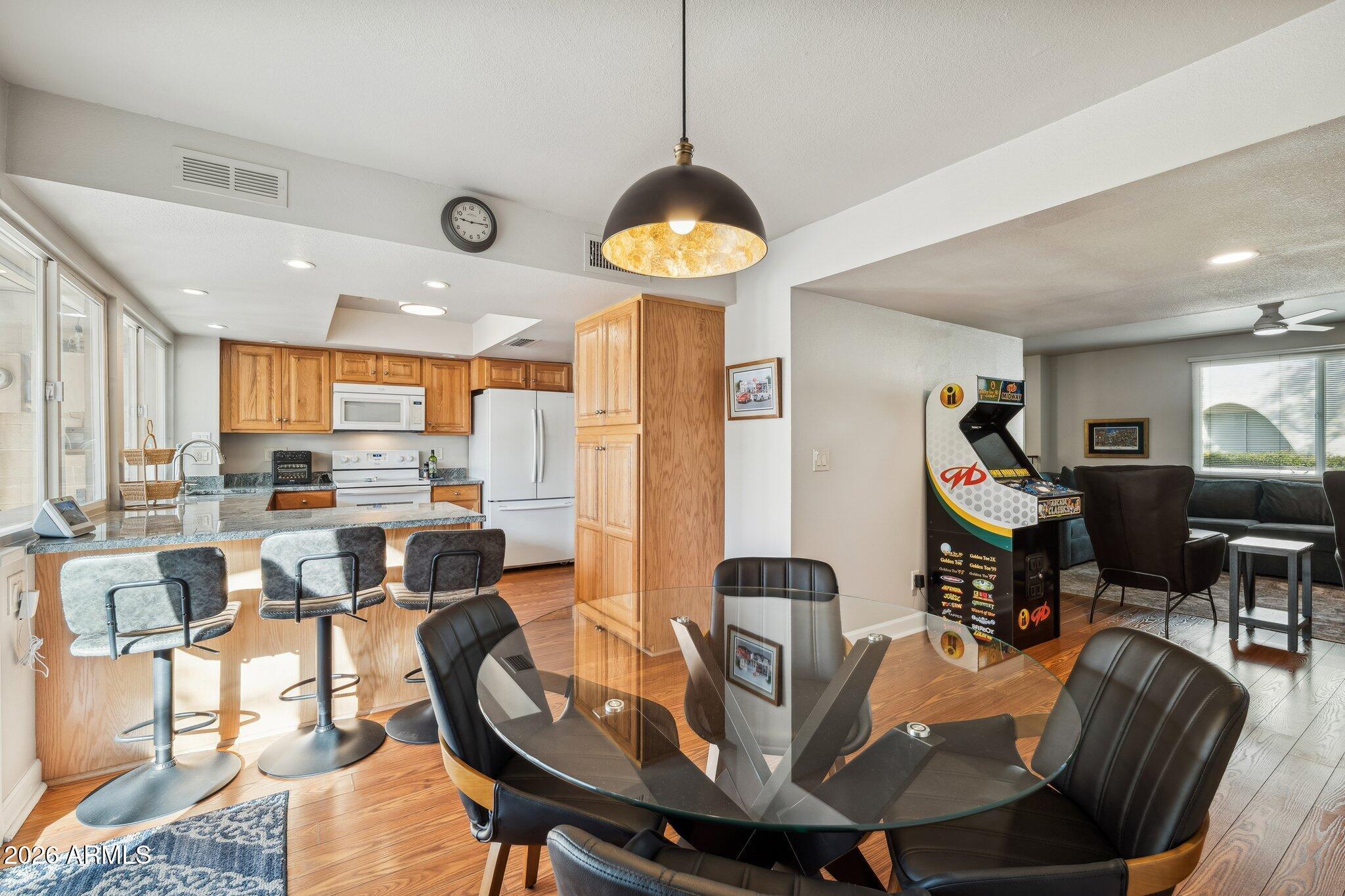 4209 N MILLER Road