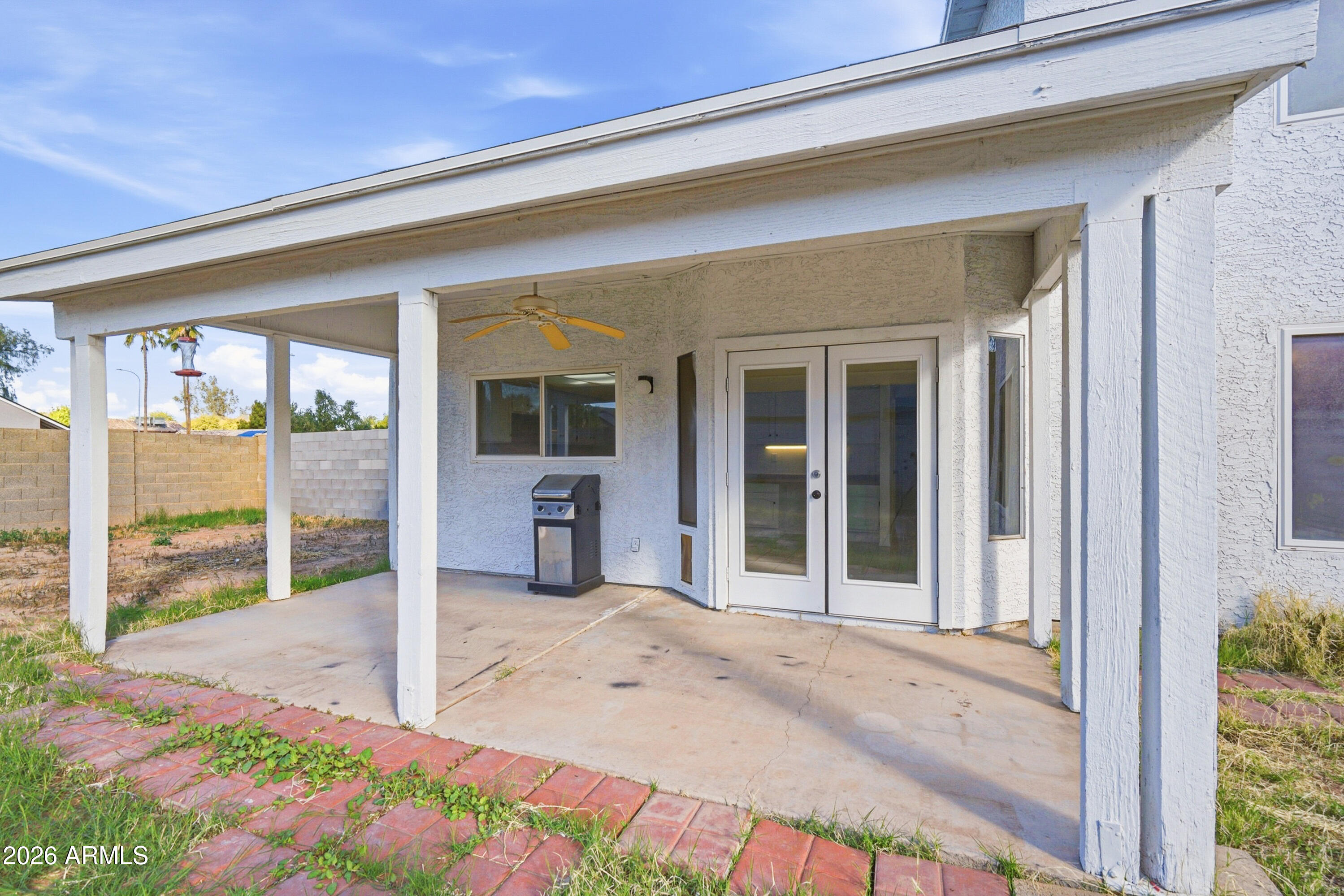 5729 W BUTLER Drive