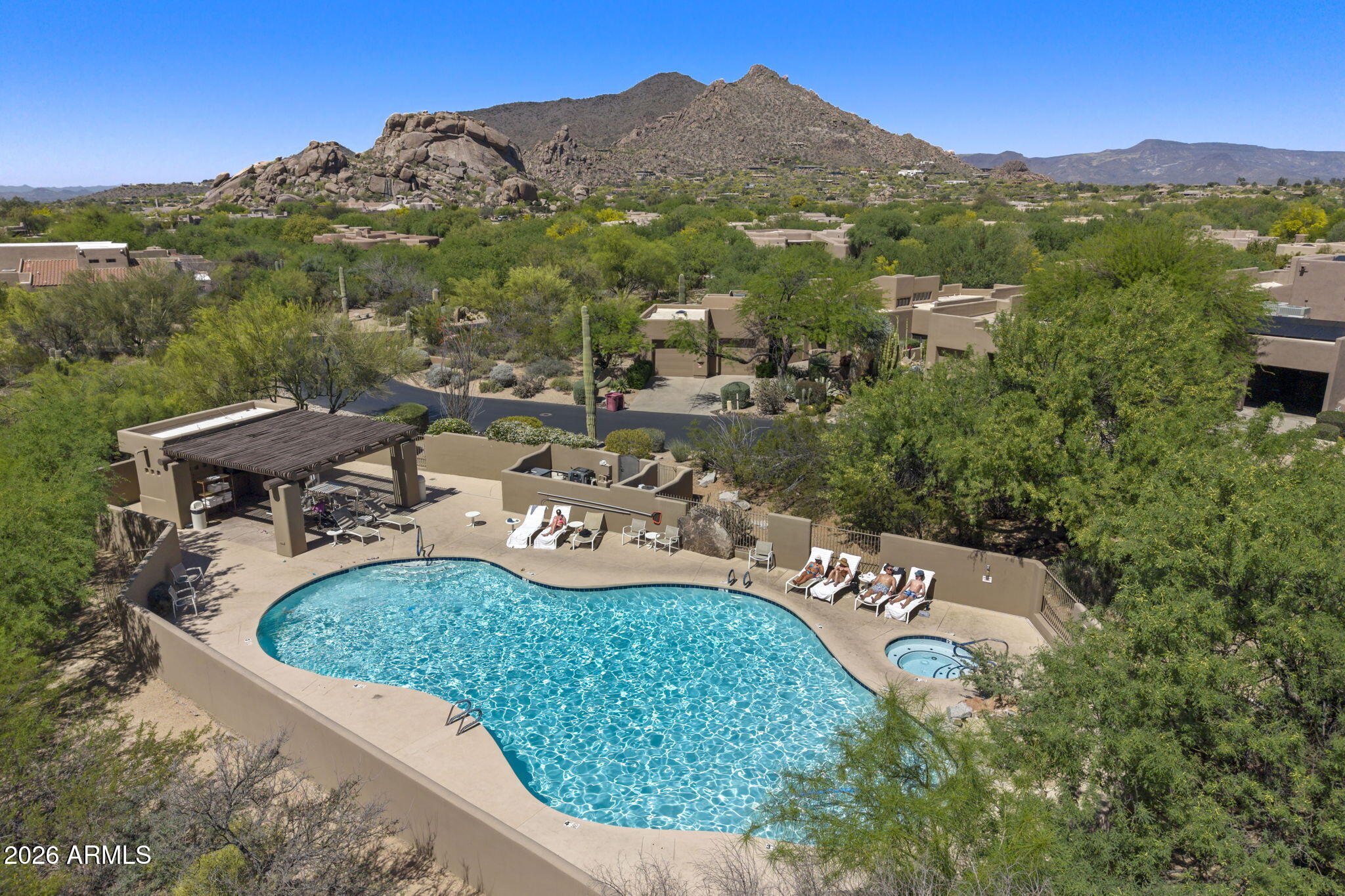 9229 E WHITETHORN Circle