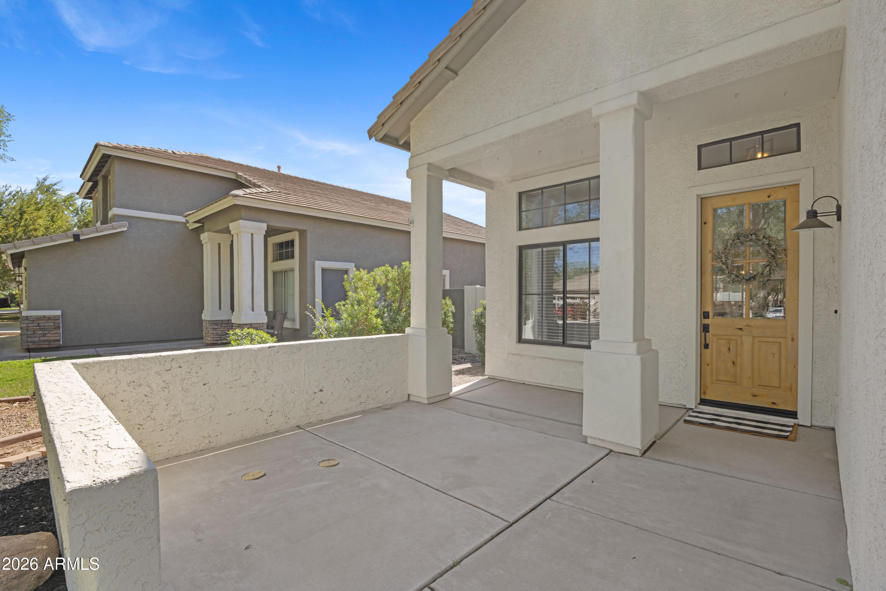 3423 E LINDA Lane