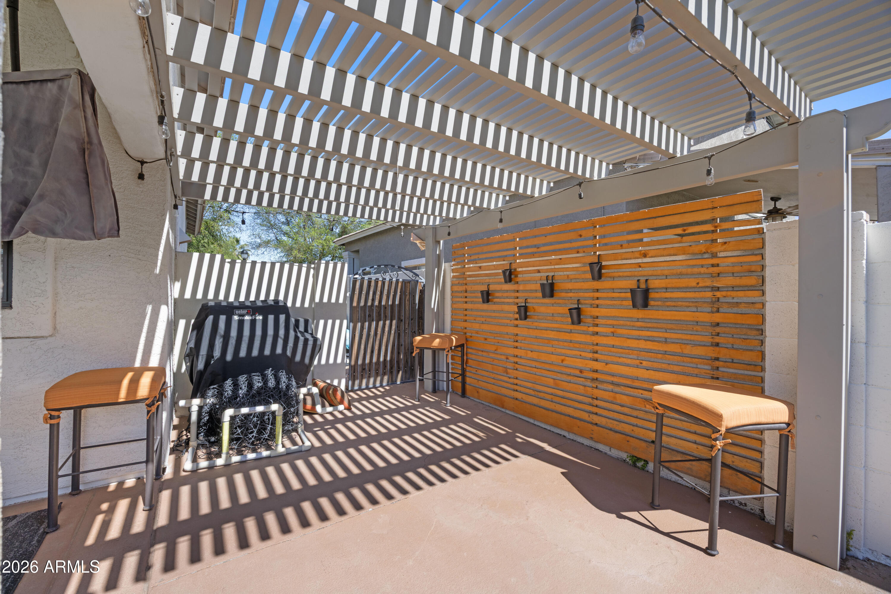 3423 E LINDA Lane