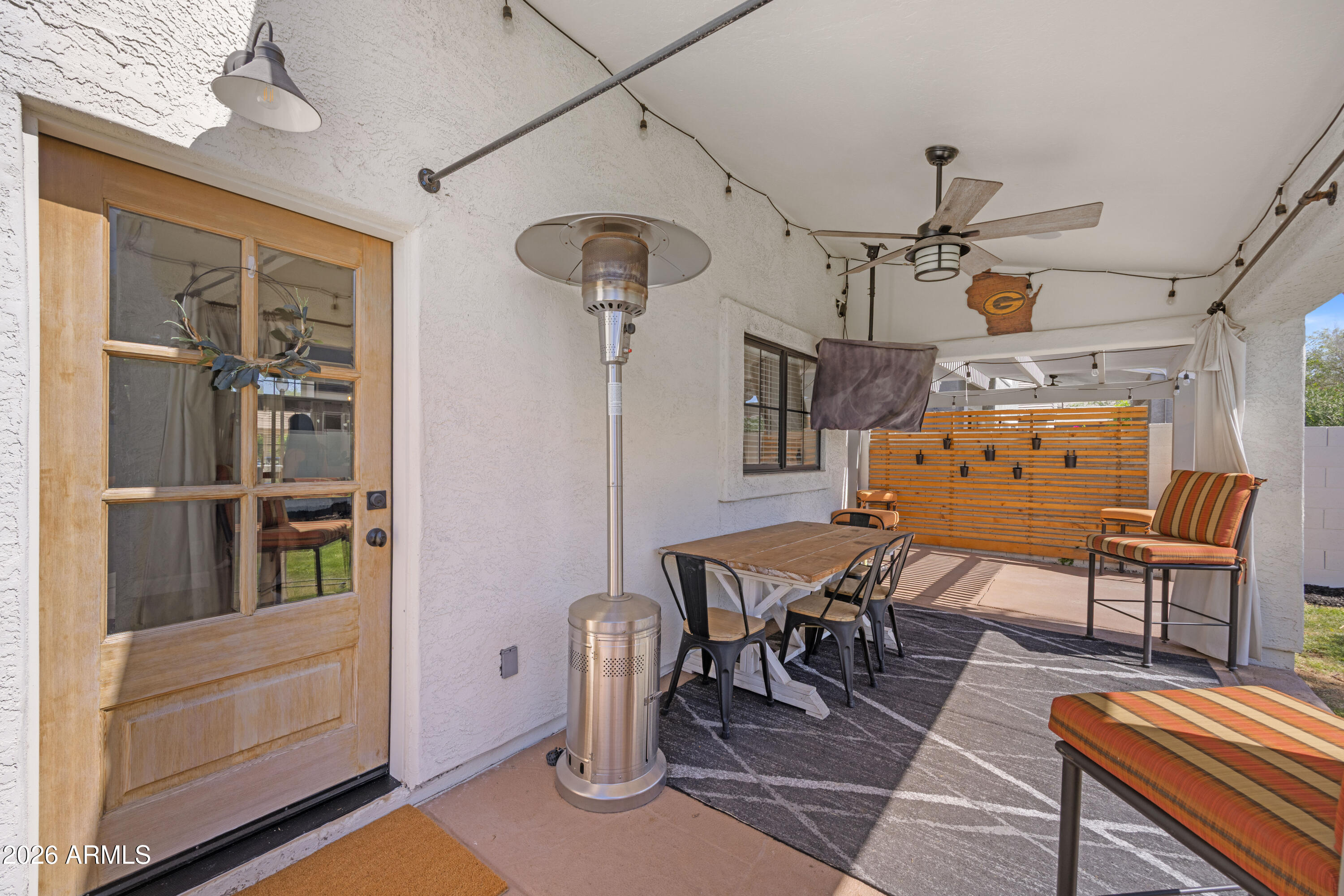 3423 E LINDA Lane