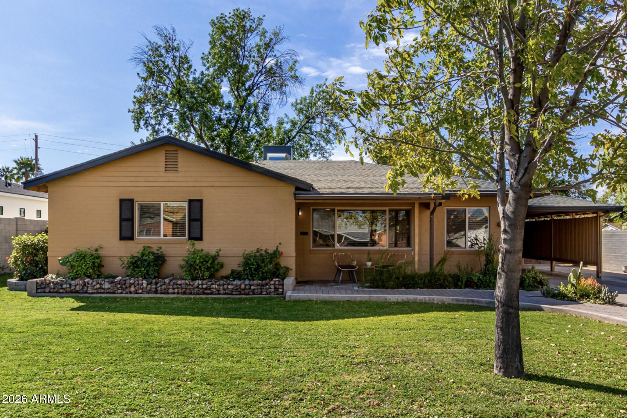 4101 E EDGEMONT Avenue