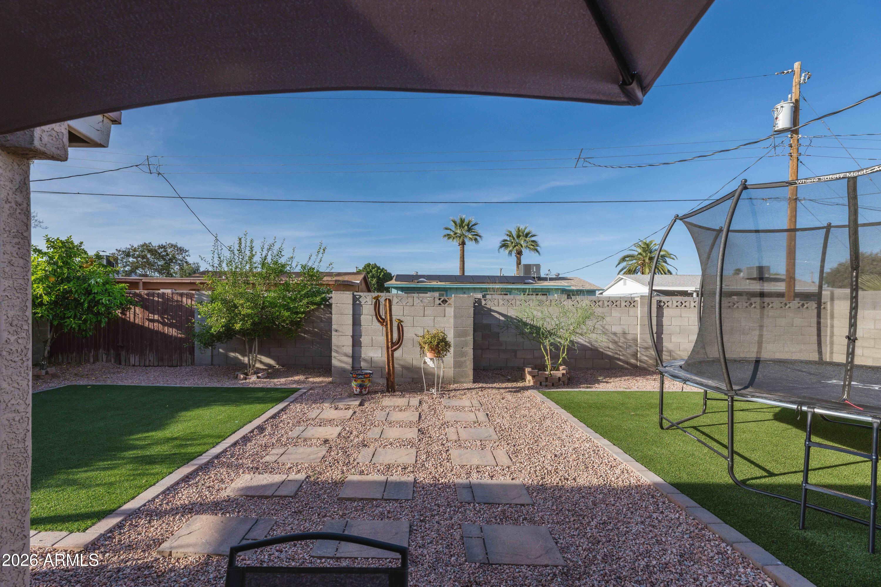 4118 W ORANGEWOOD Avenue
