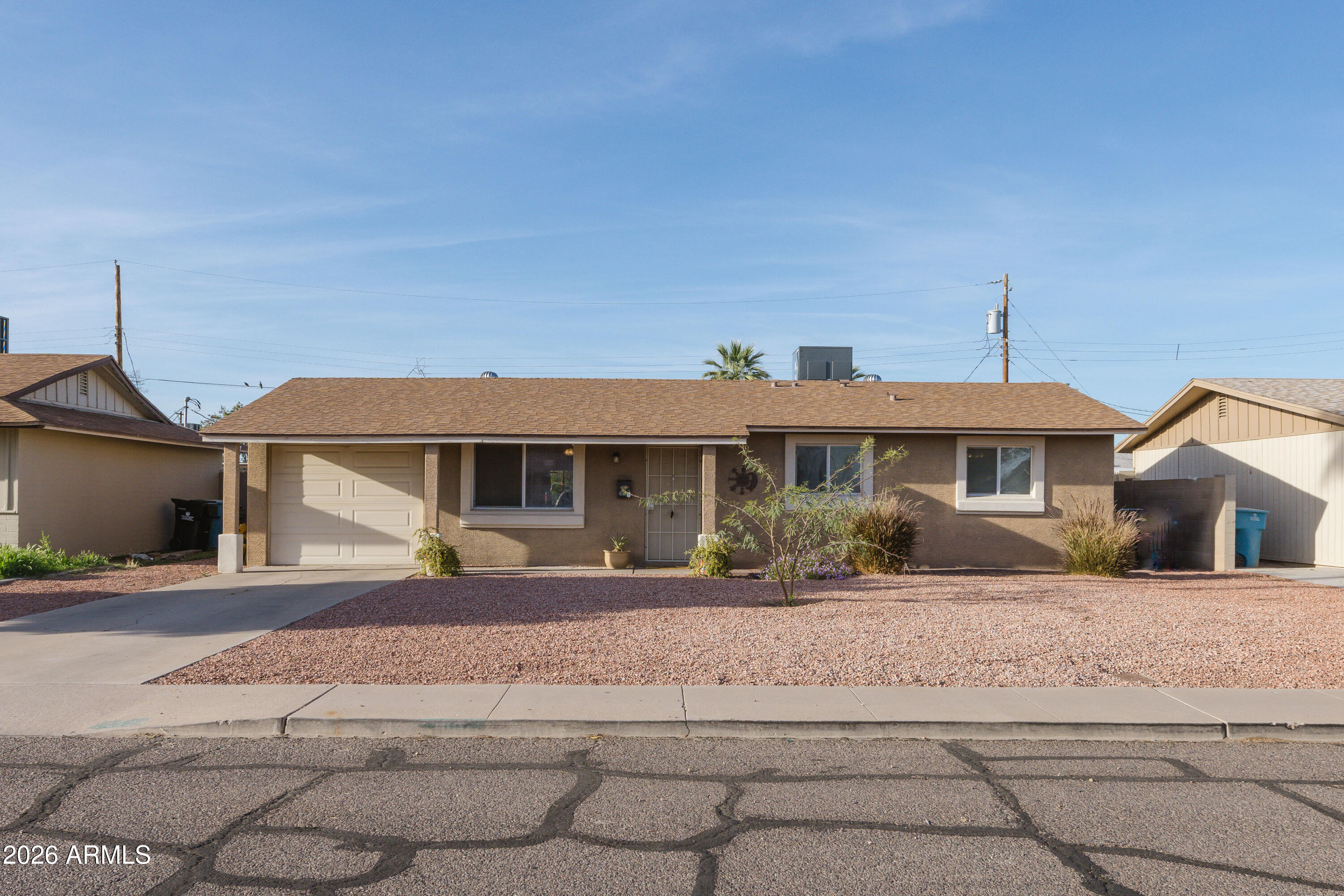4118 W ORANGEWOOD Avenue