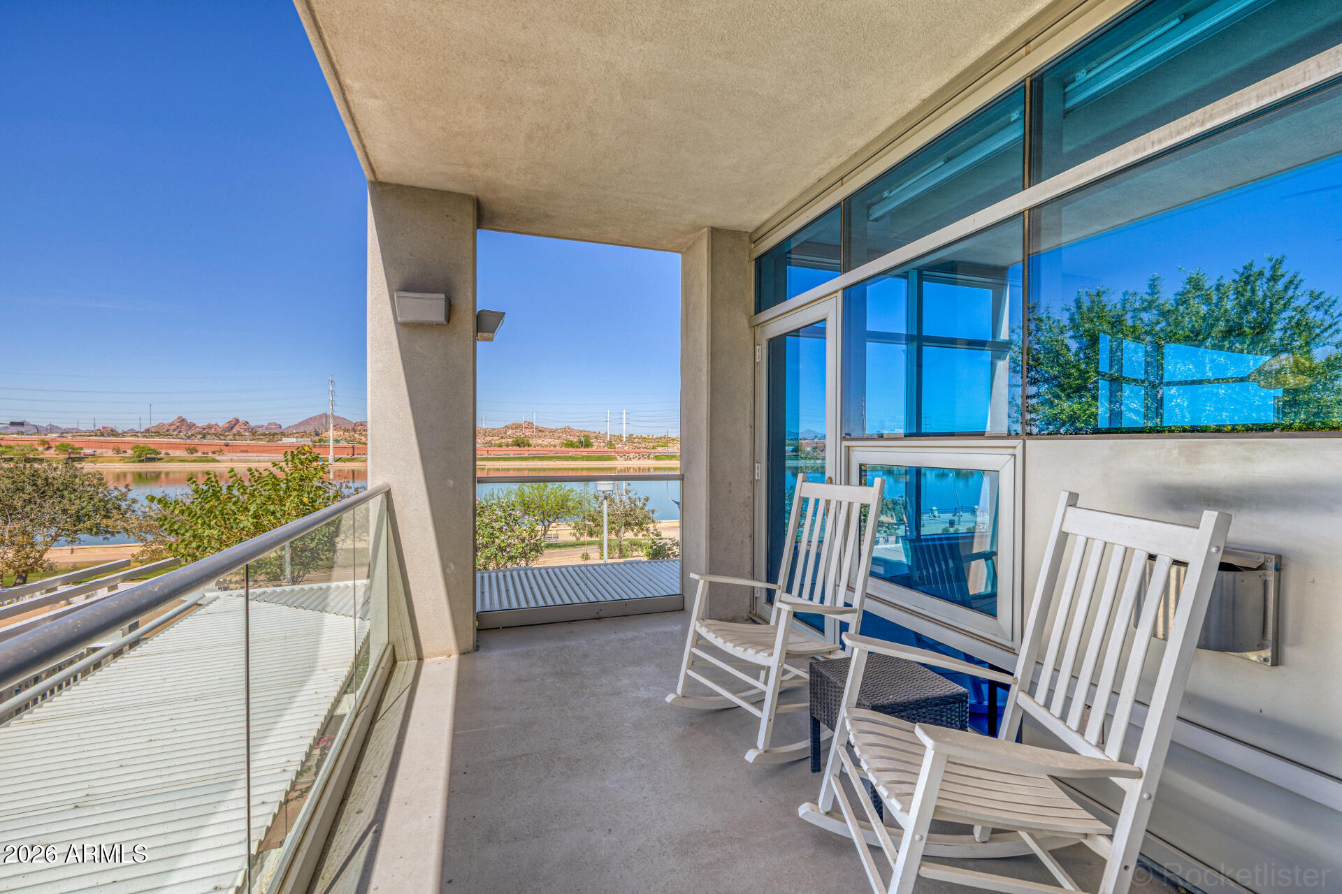 120 E RIO SALADO Parkway 204