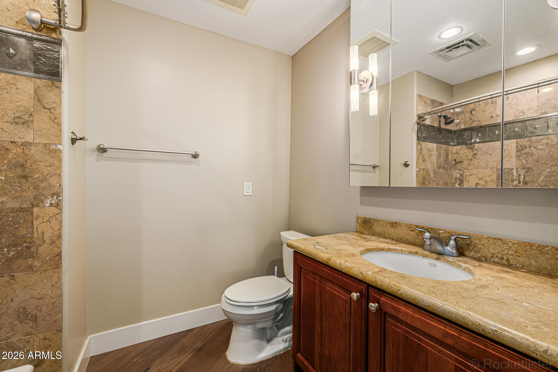 120 E RIO SALADO Parkway 204