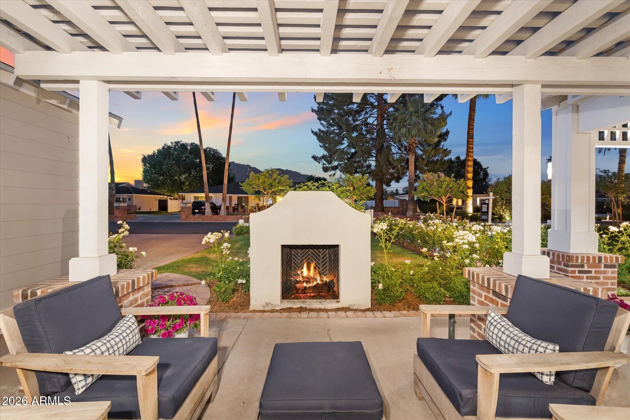 6141 E CALLE CAMELIA