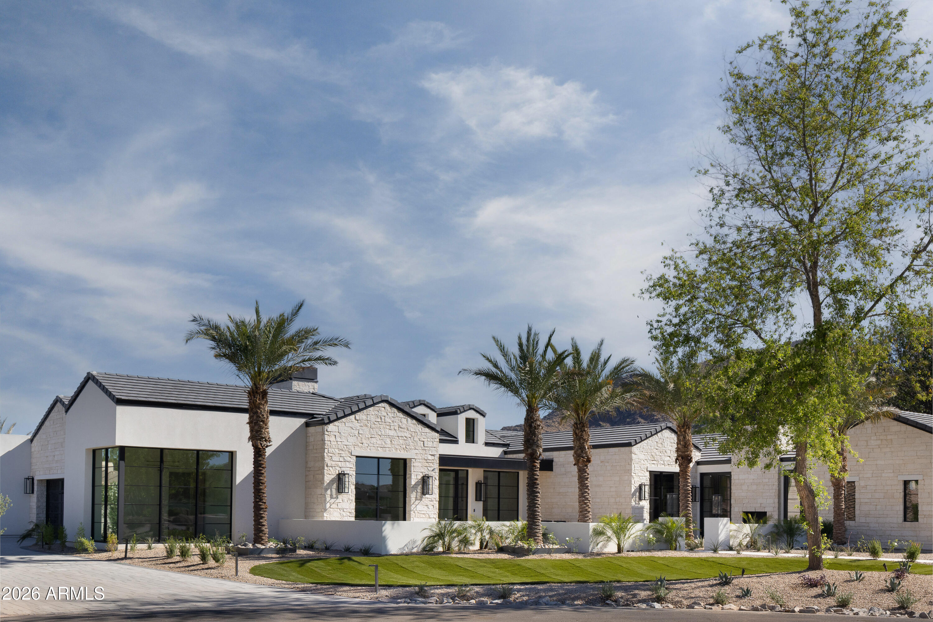 5717 E VIA LOS RANCHOS