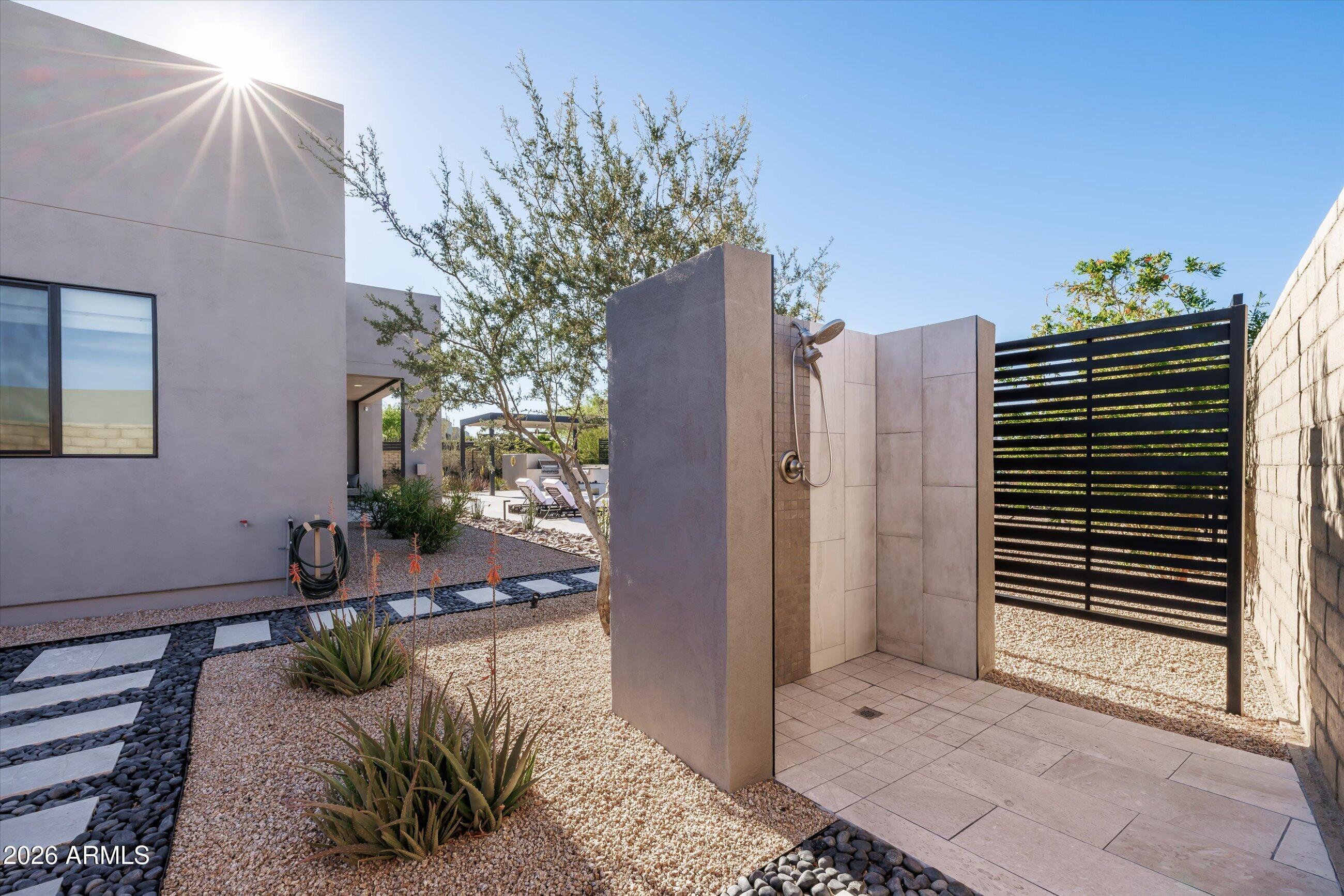 13114 E JUAN TABO Road