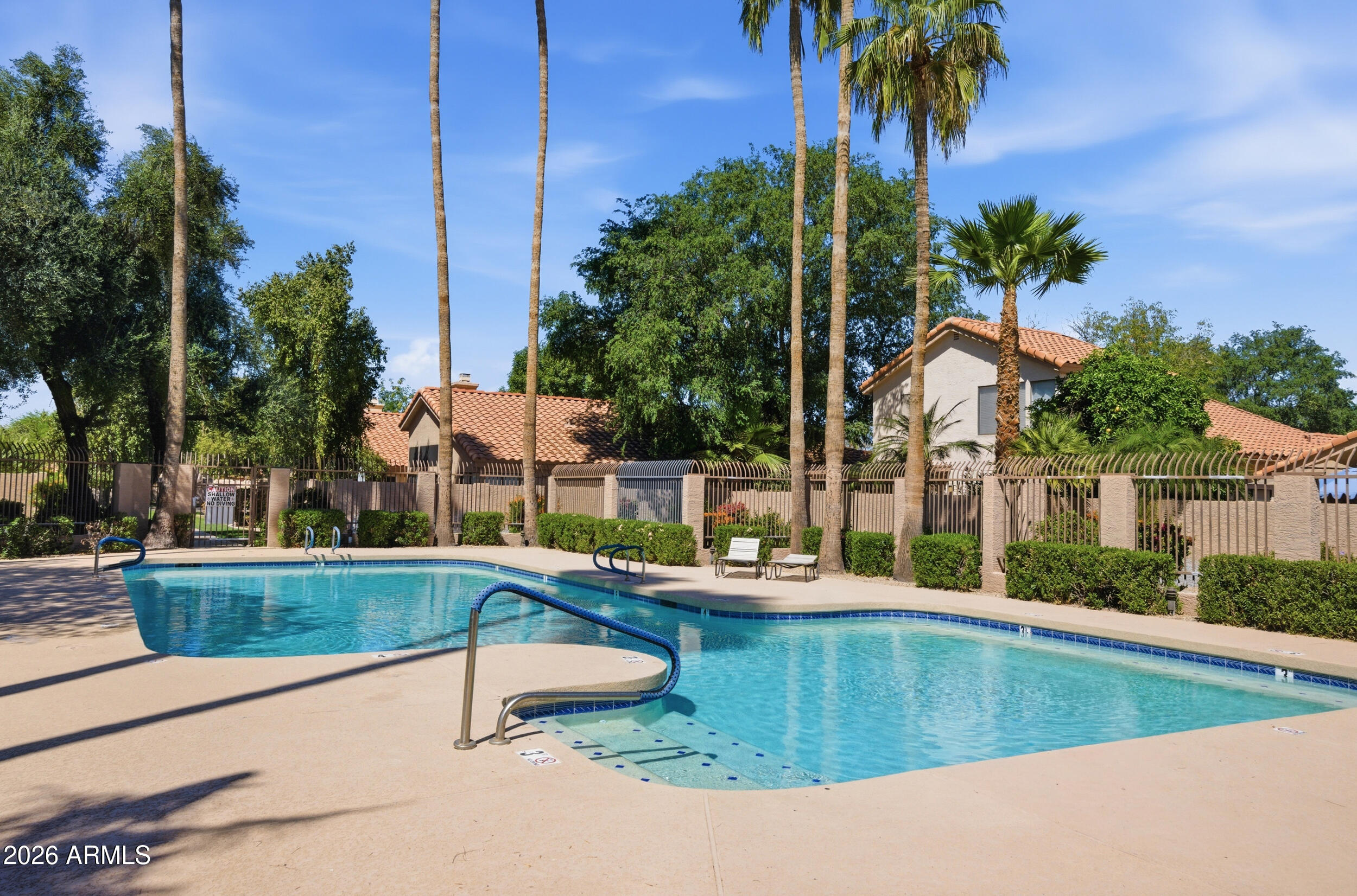 37 E GREENTREE Drive