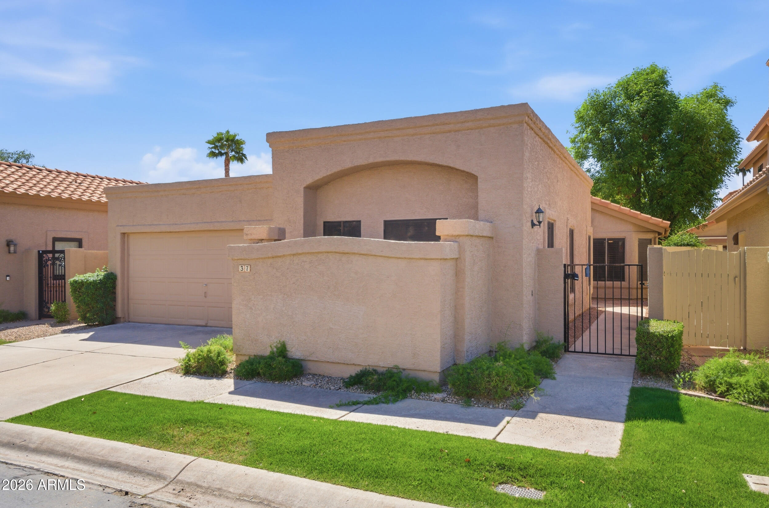 37 E GREENTREE Drive