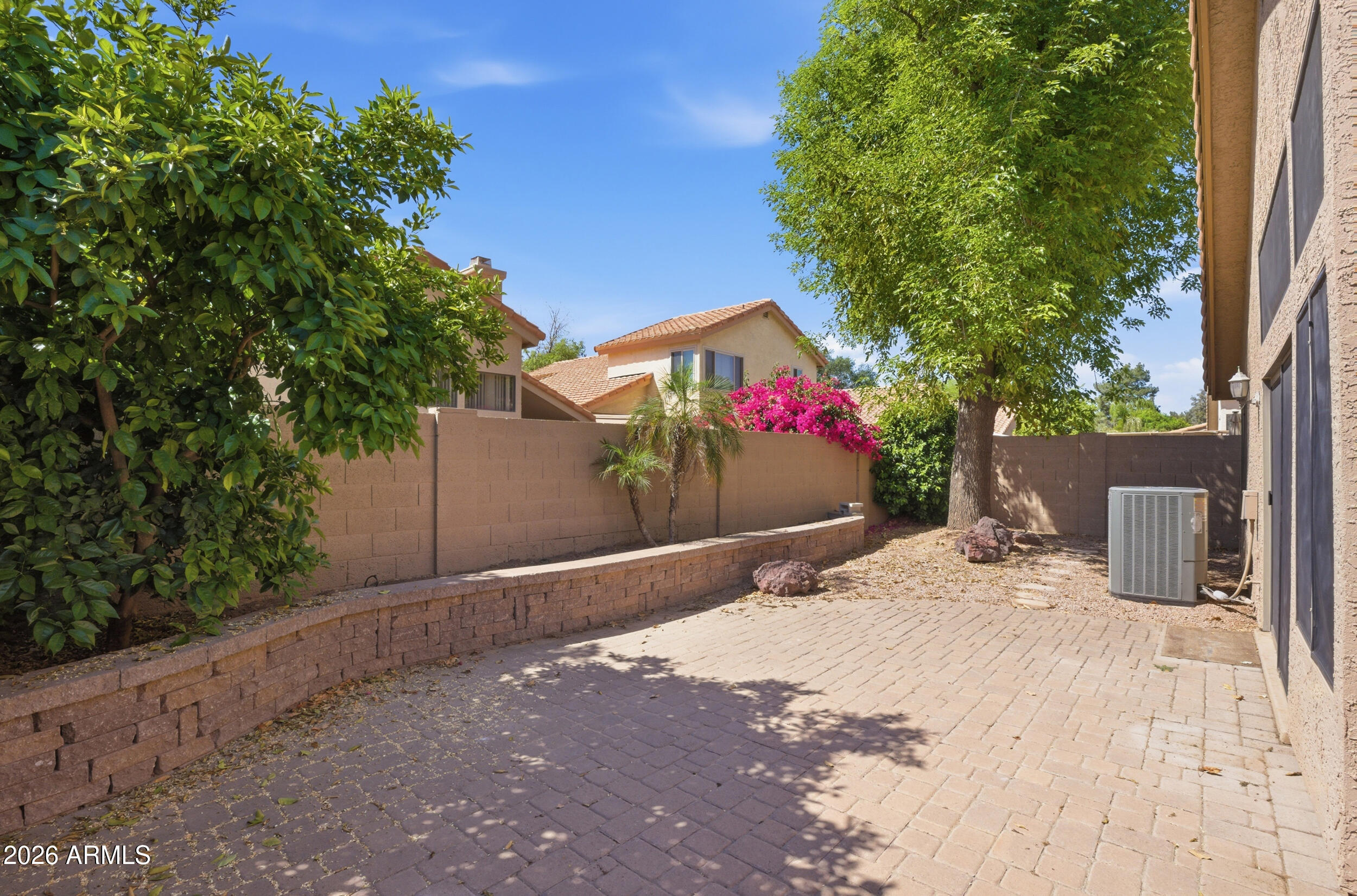 37 E GREENTREE Drive