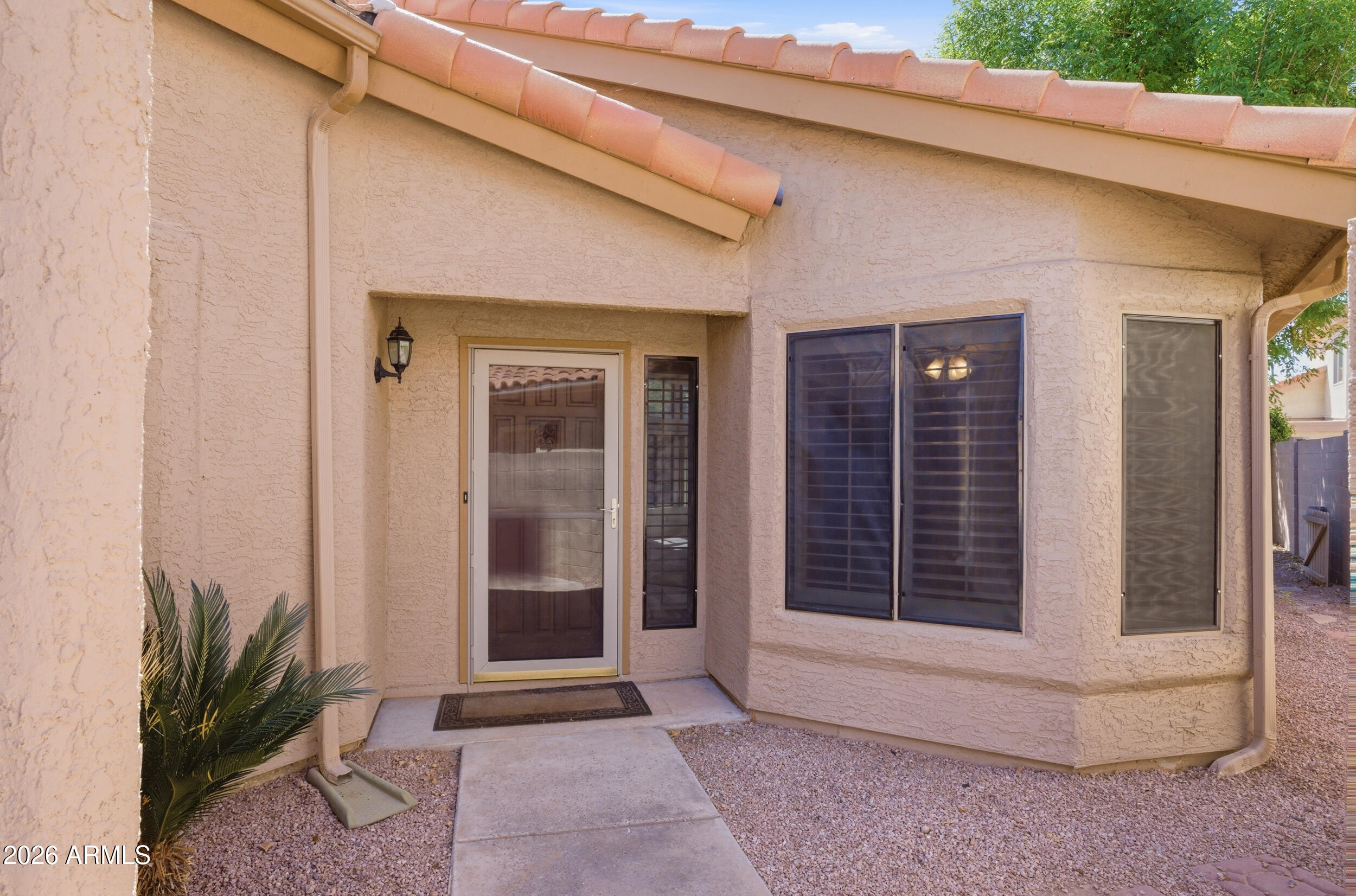 37 E GREENTREE Drive