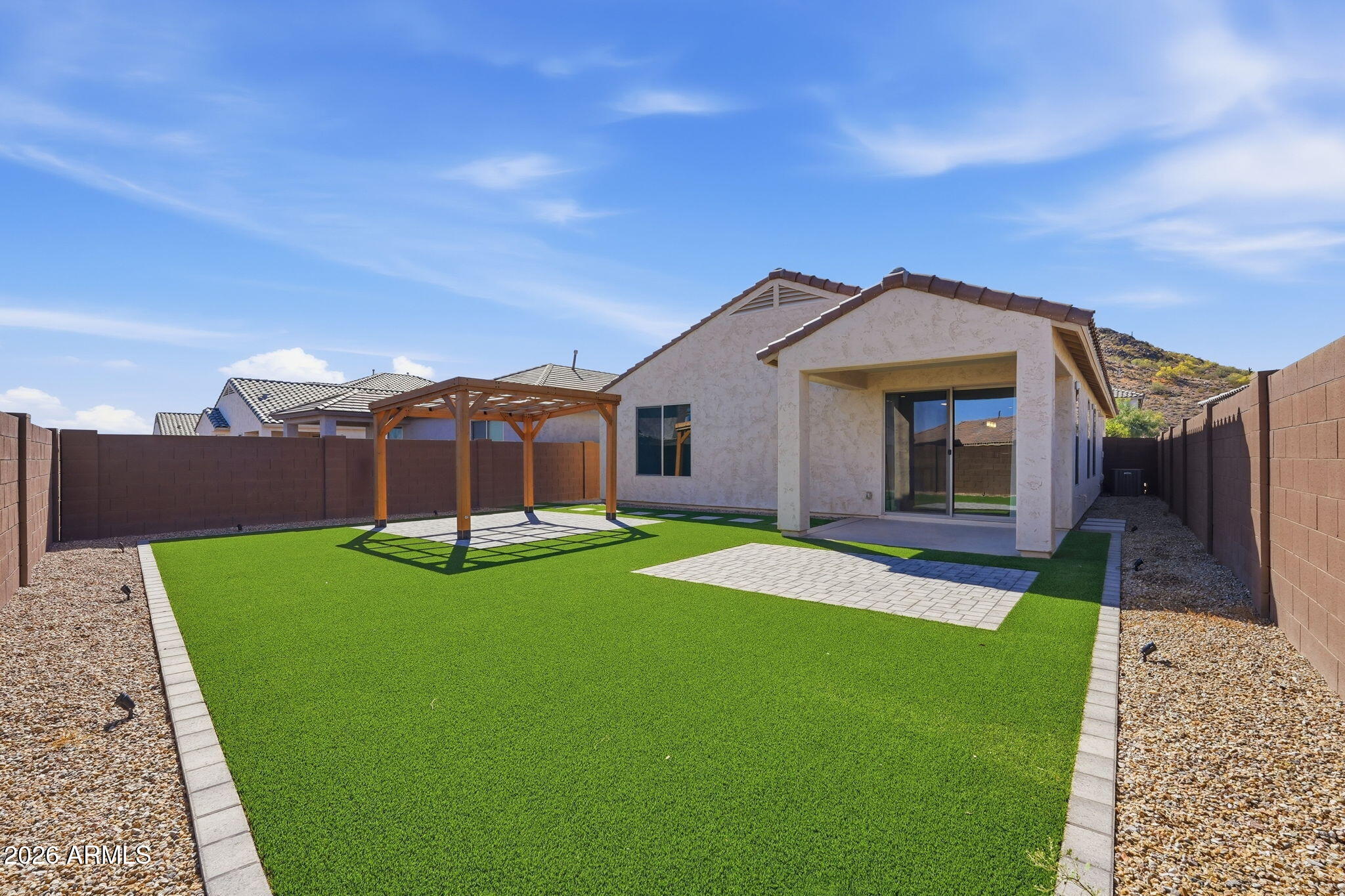 1536 W FLINTLOCK Drive