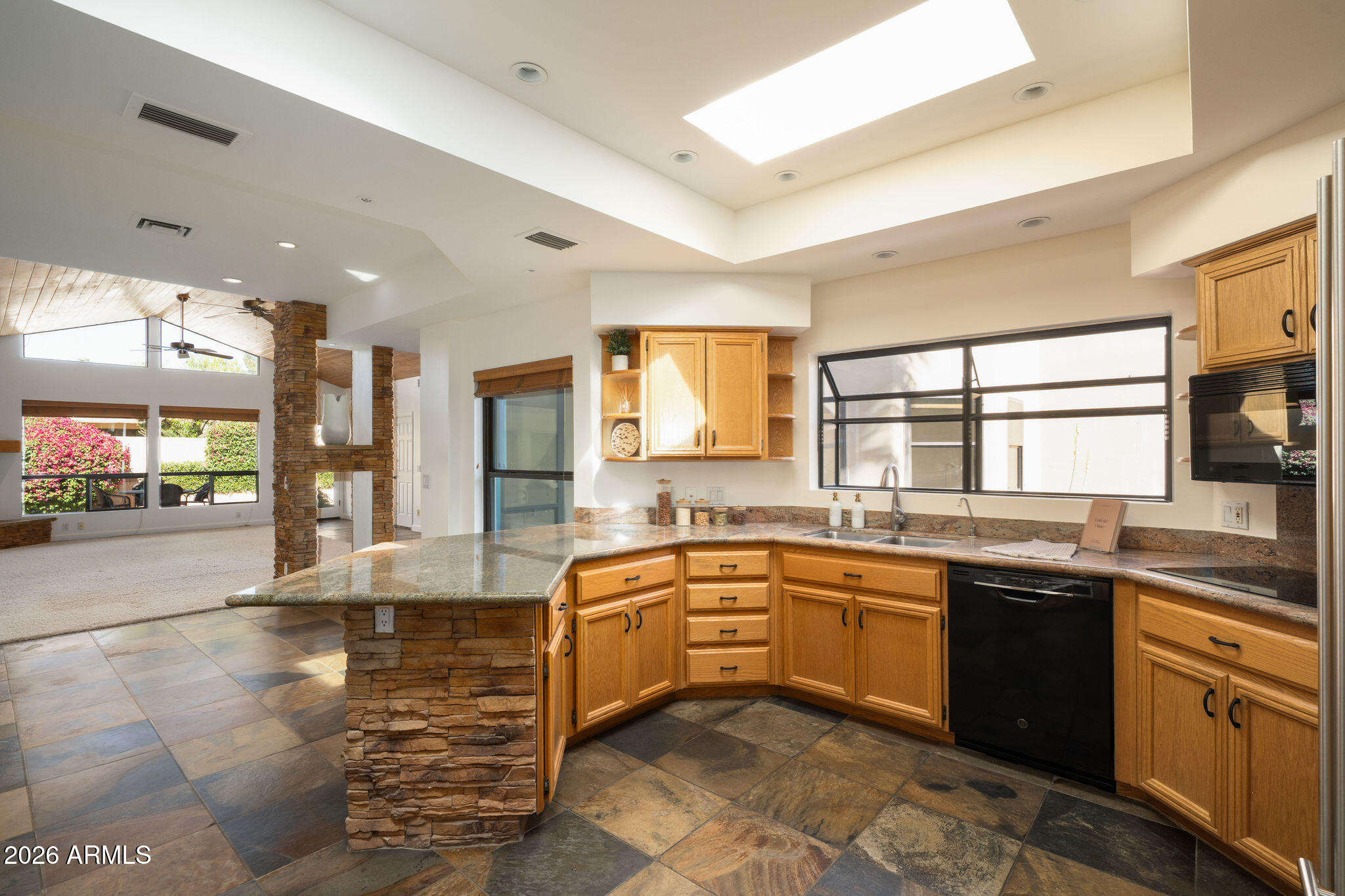 9045 N 86TH Place