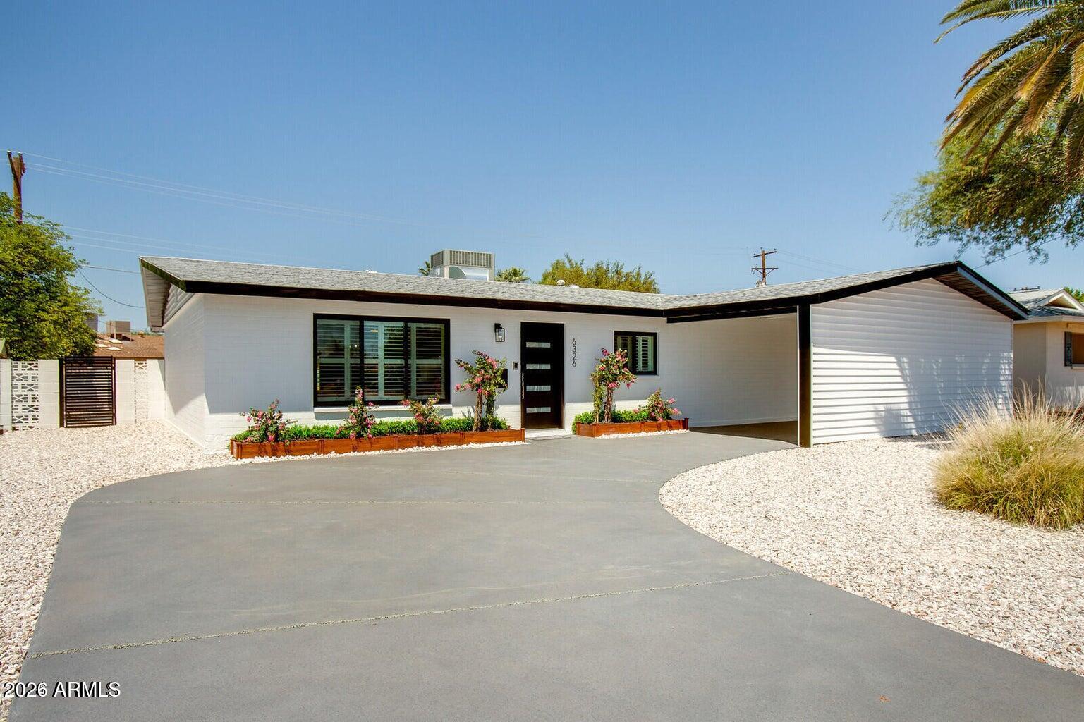 6326 N 86TH Street