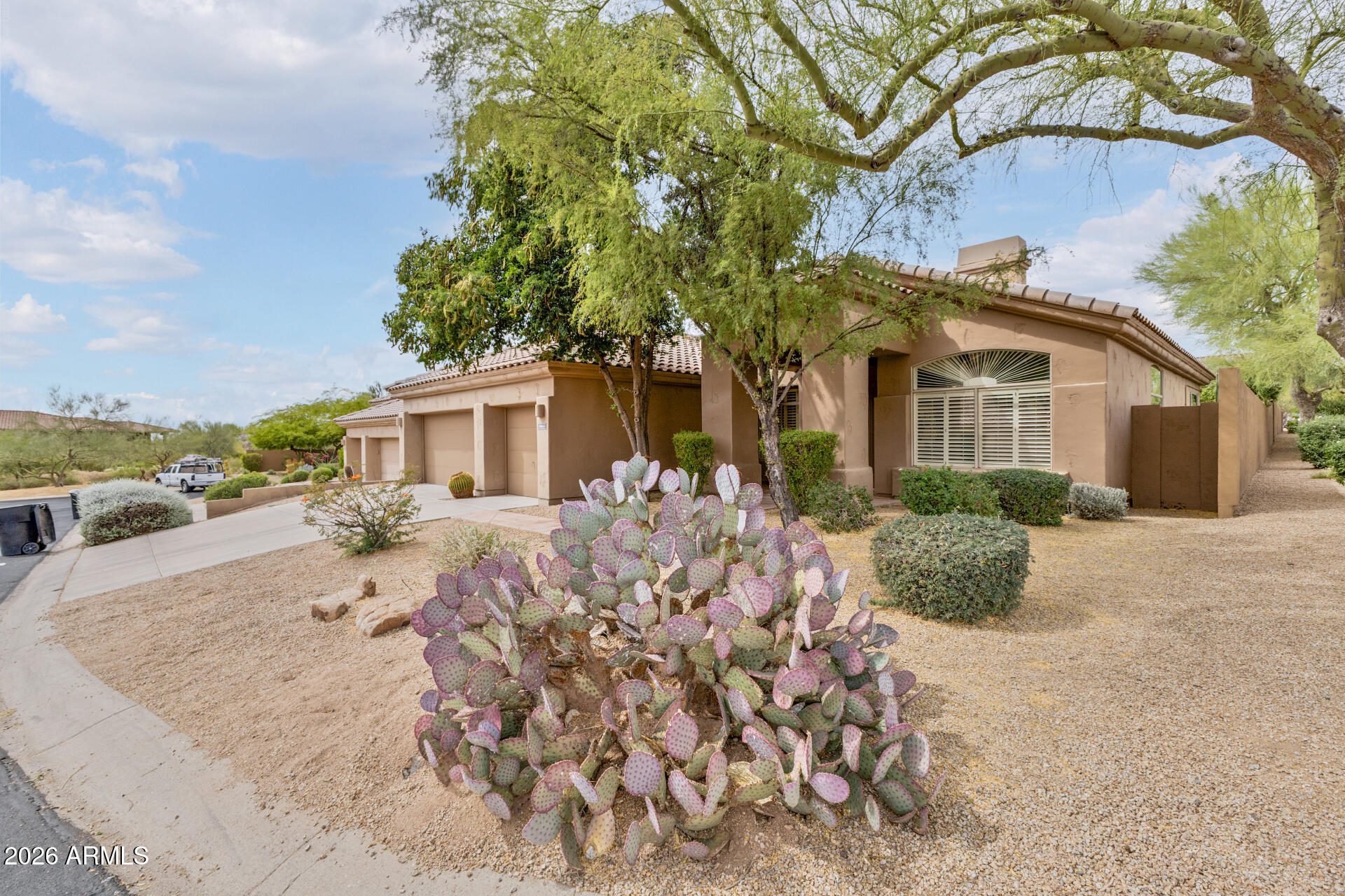 9042 E PARAISO Drive