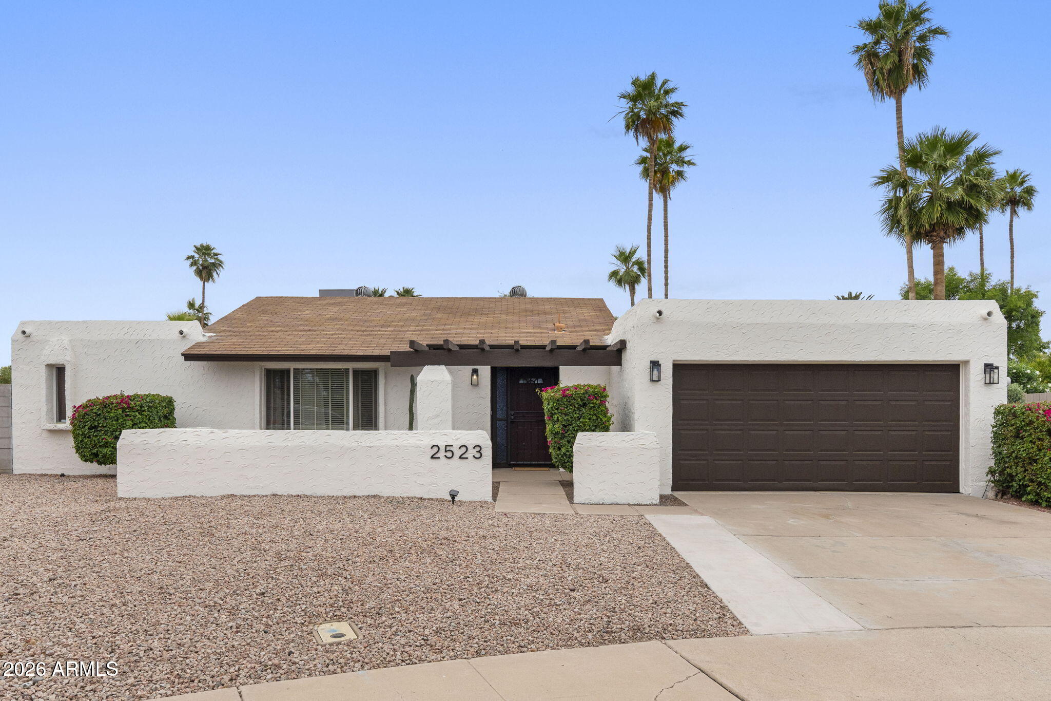 2523 W ONZA Avenue