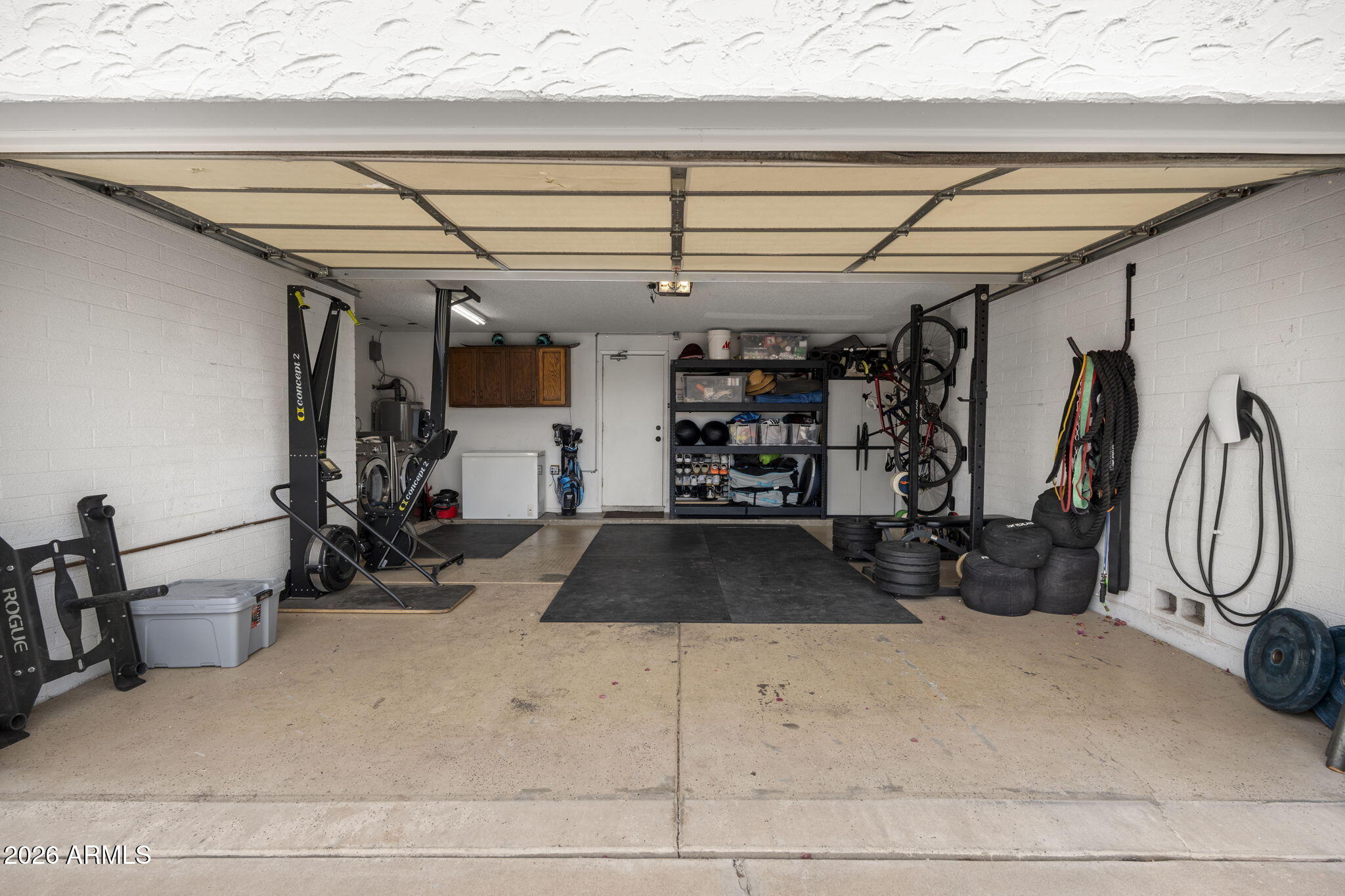 2523 W ONZA Avenue