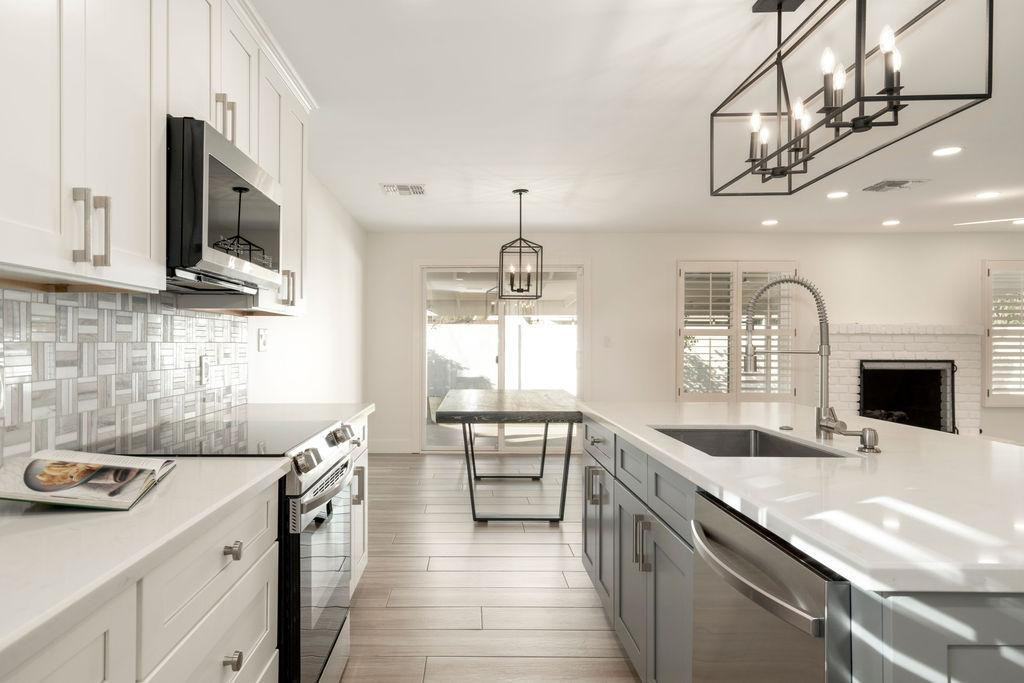 8656 E Solano Drive