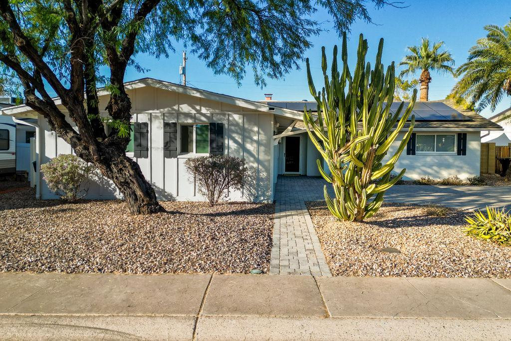 8656 E Solano Drive