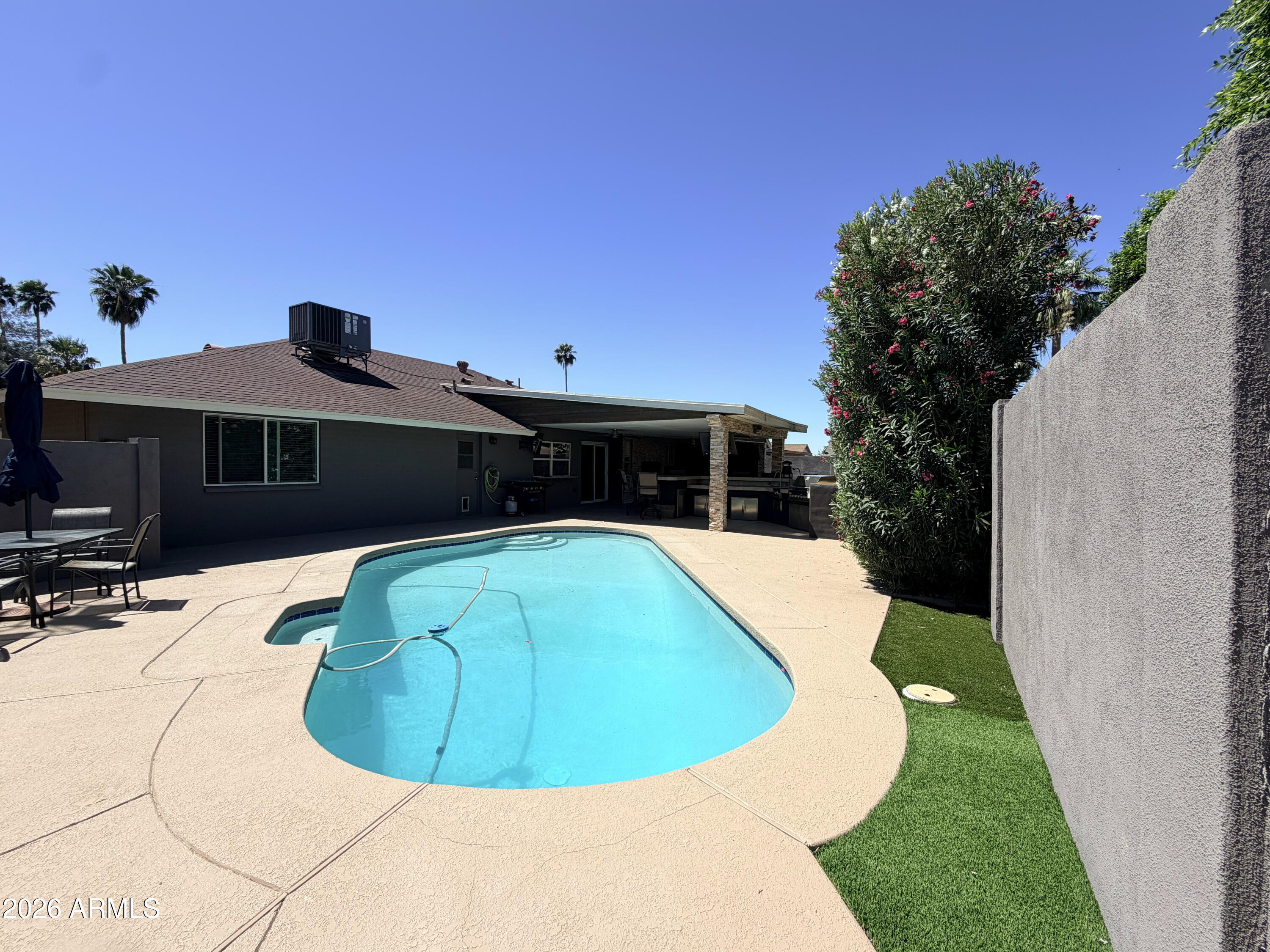 4628 W BLUEFIELD Avenue