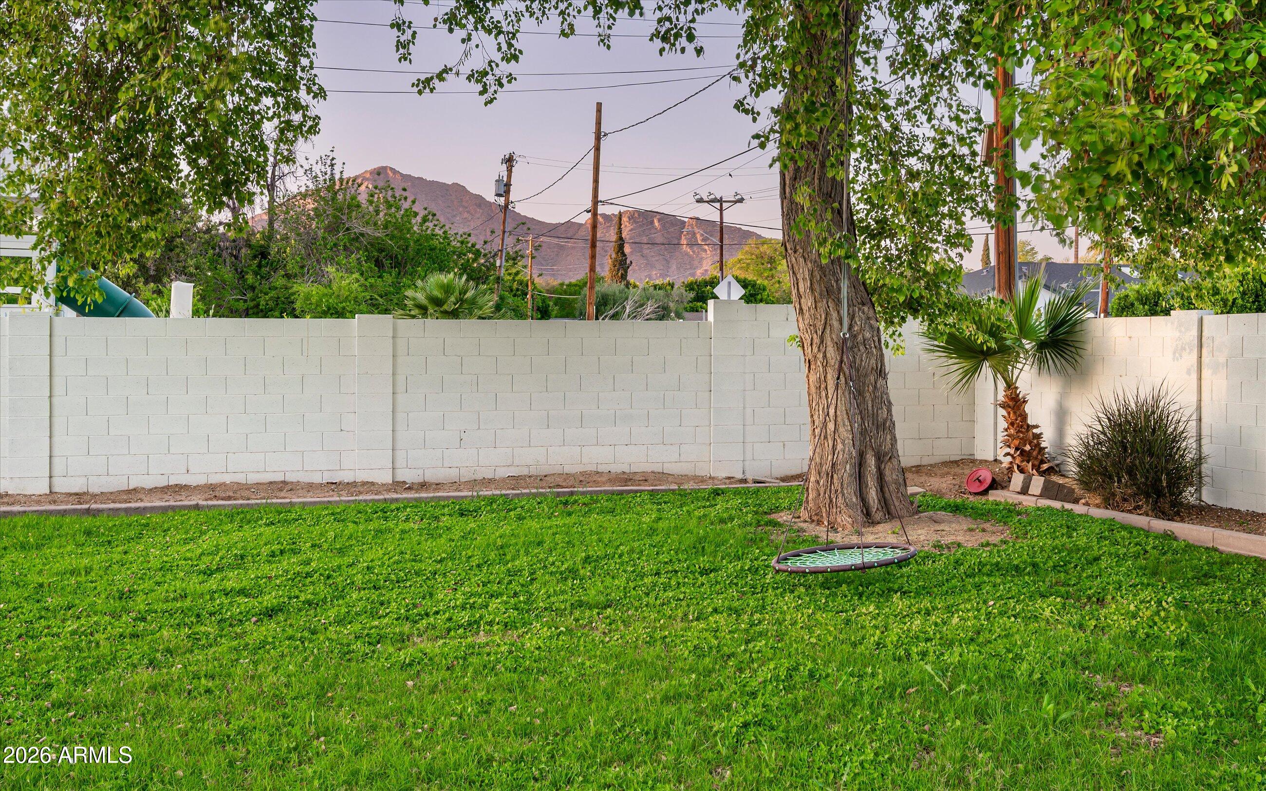 3131 N 53RD Place