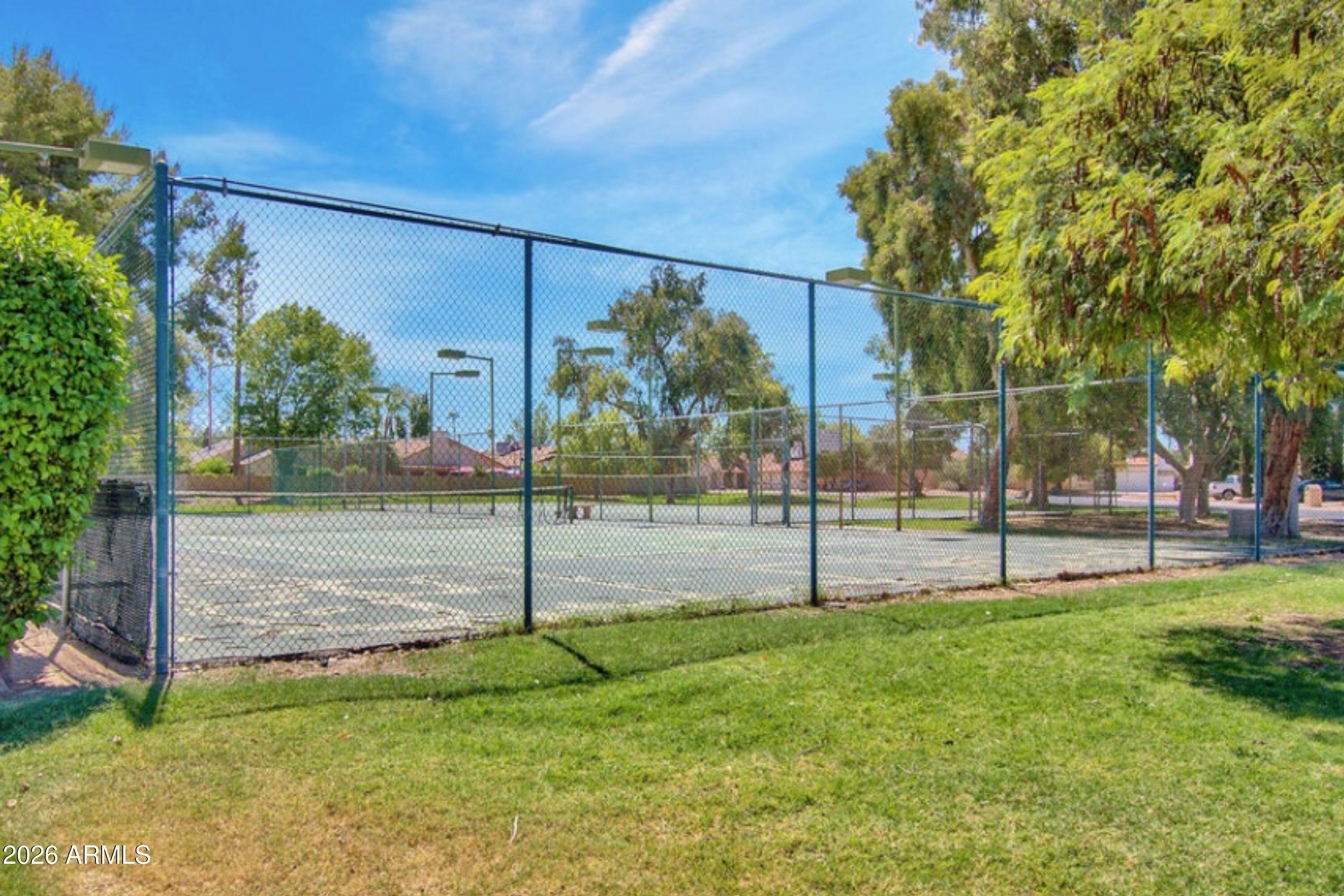 4408 W JULIE Drive