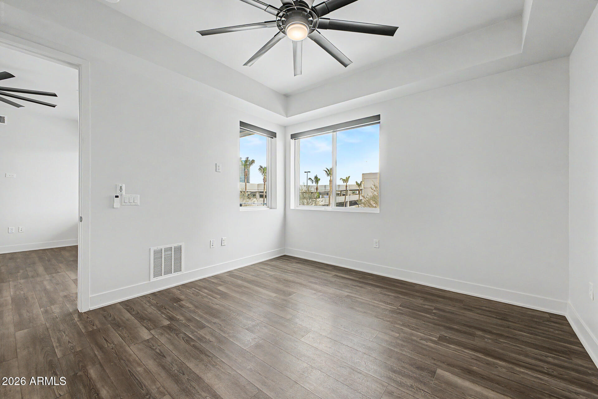 3131 N CENTRAL Avenue 4011